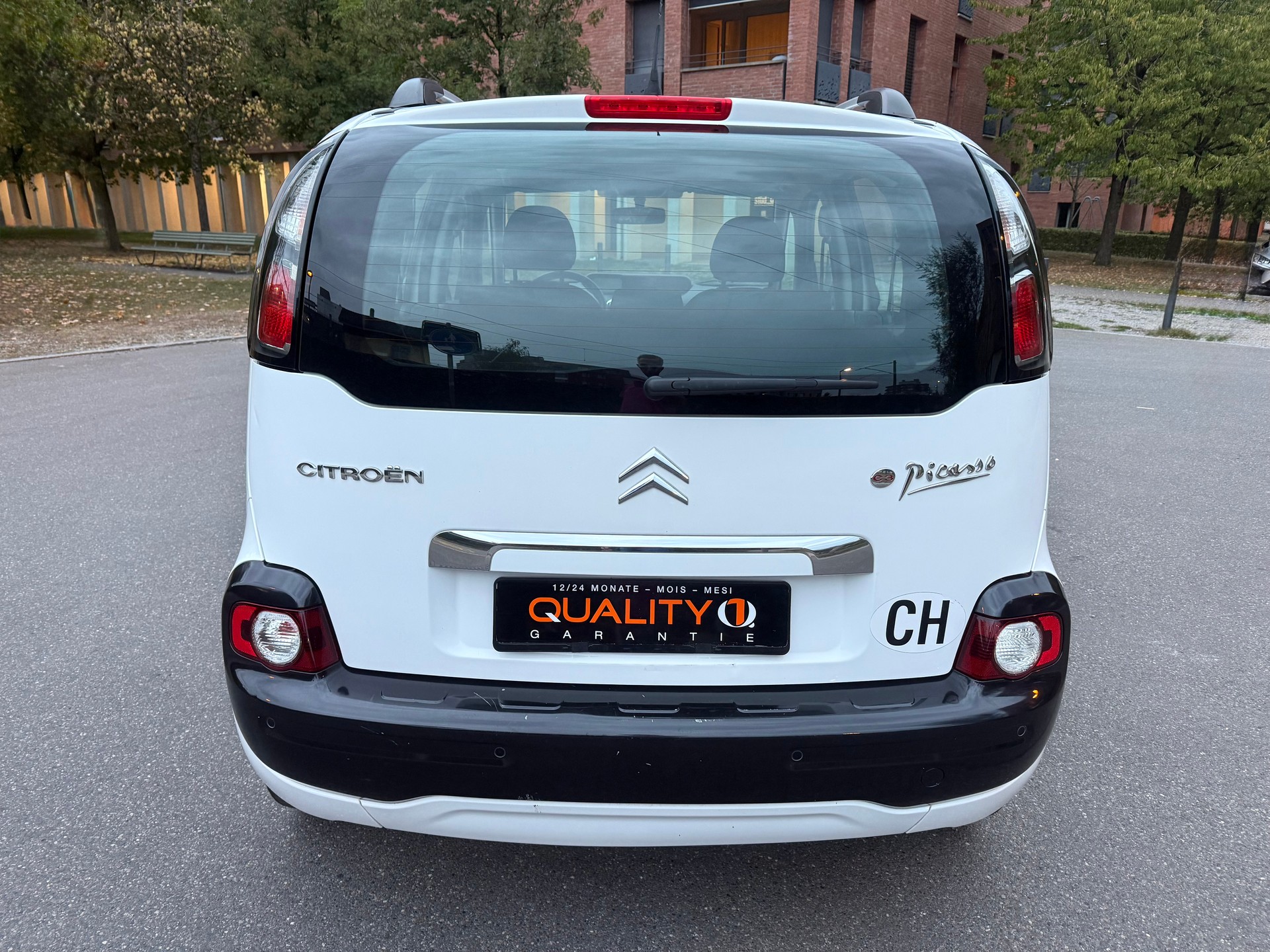 CITROEN C3 Picasso 1.6 HDi Exclusive-image-10