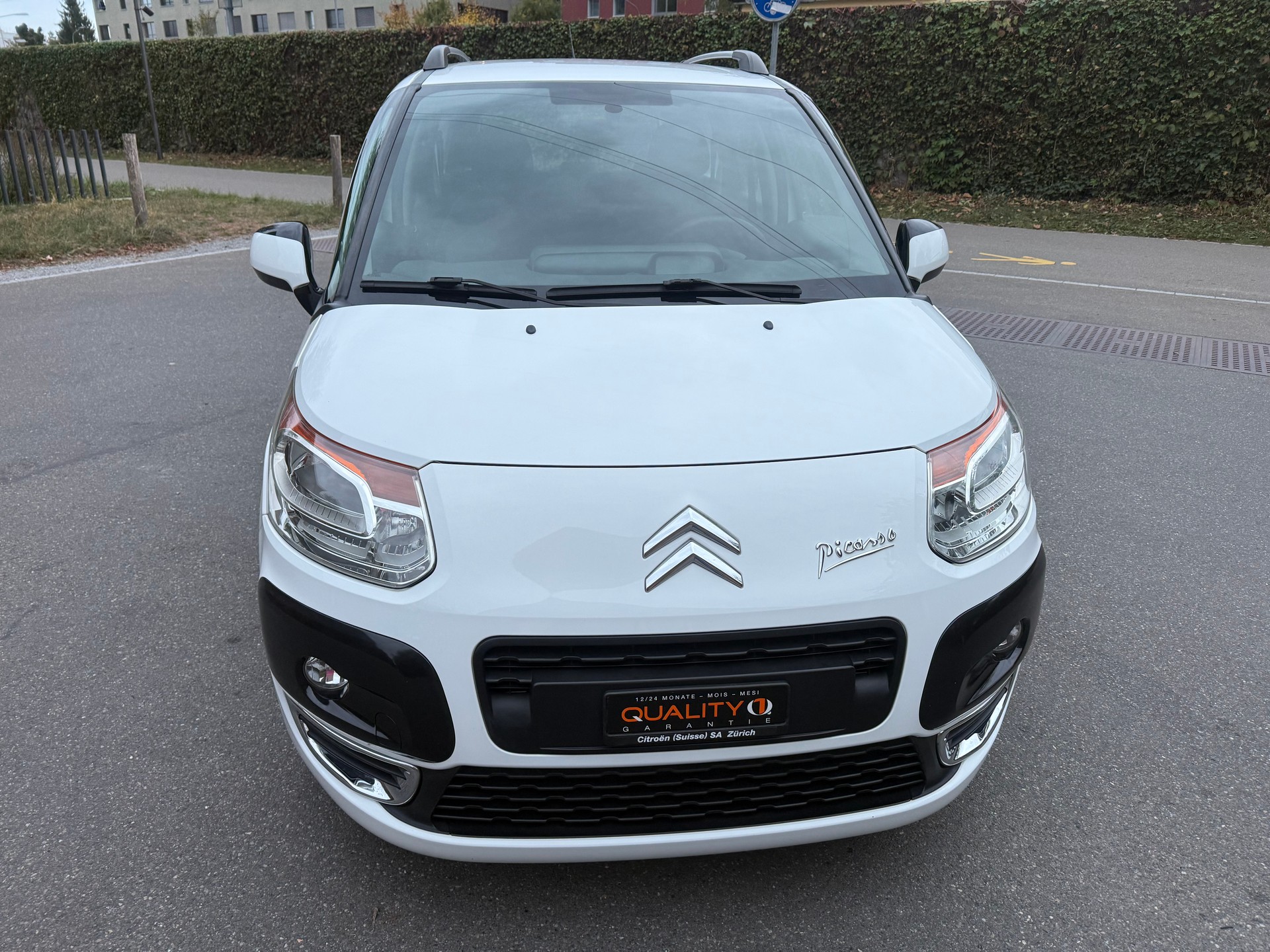 CITROEN C3 Picasso 1.6 HDi Exclusive-image-2