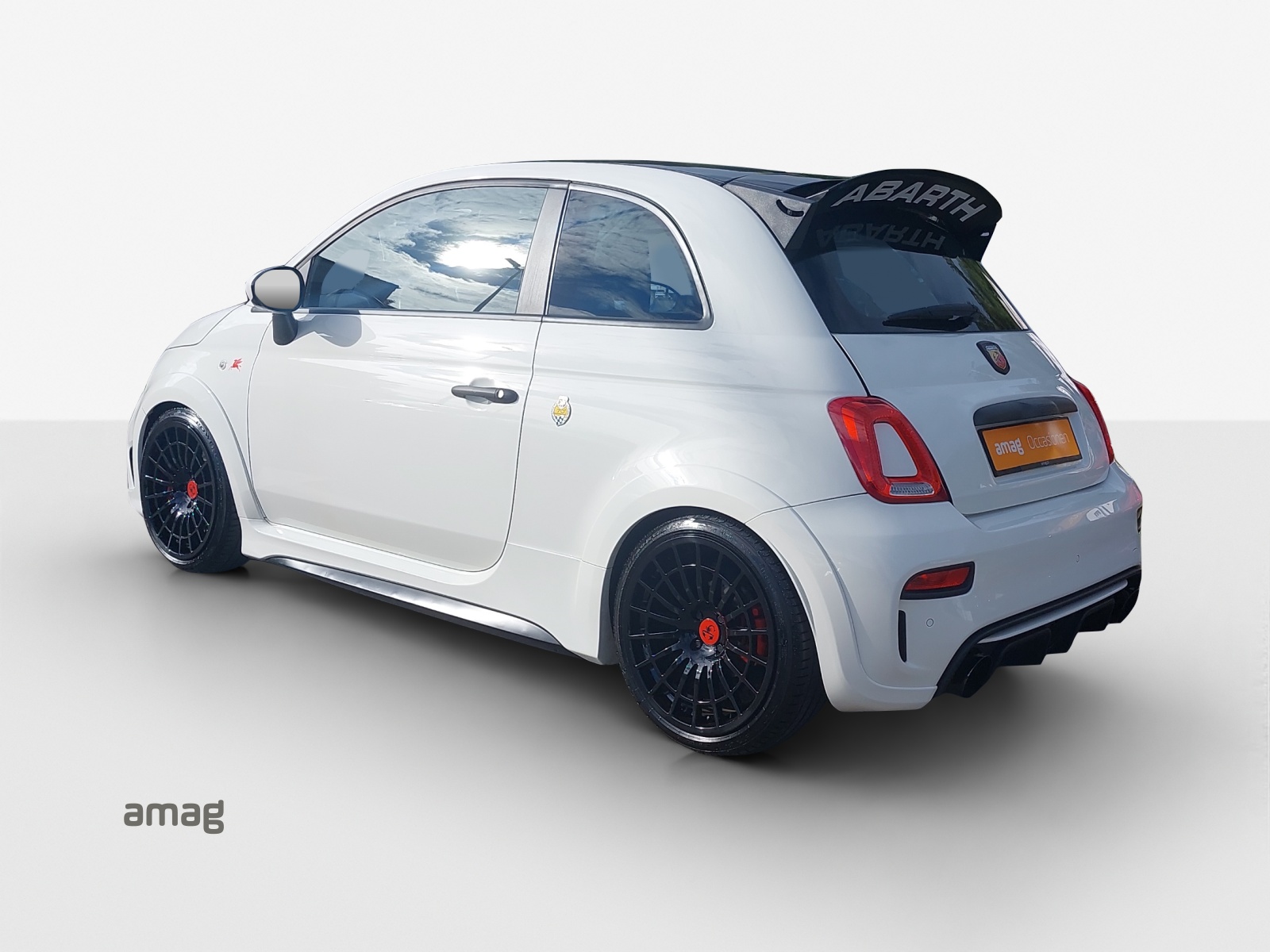 FIAT 695 1.4 16V Turbo Abarth 70 Anniversario-image-2