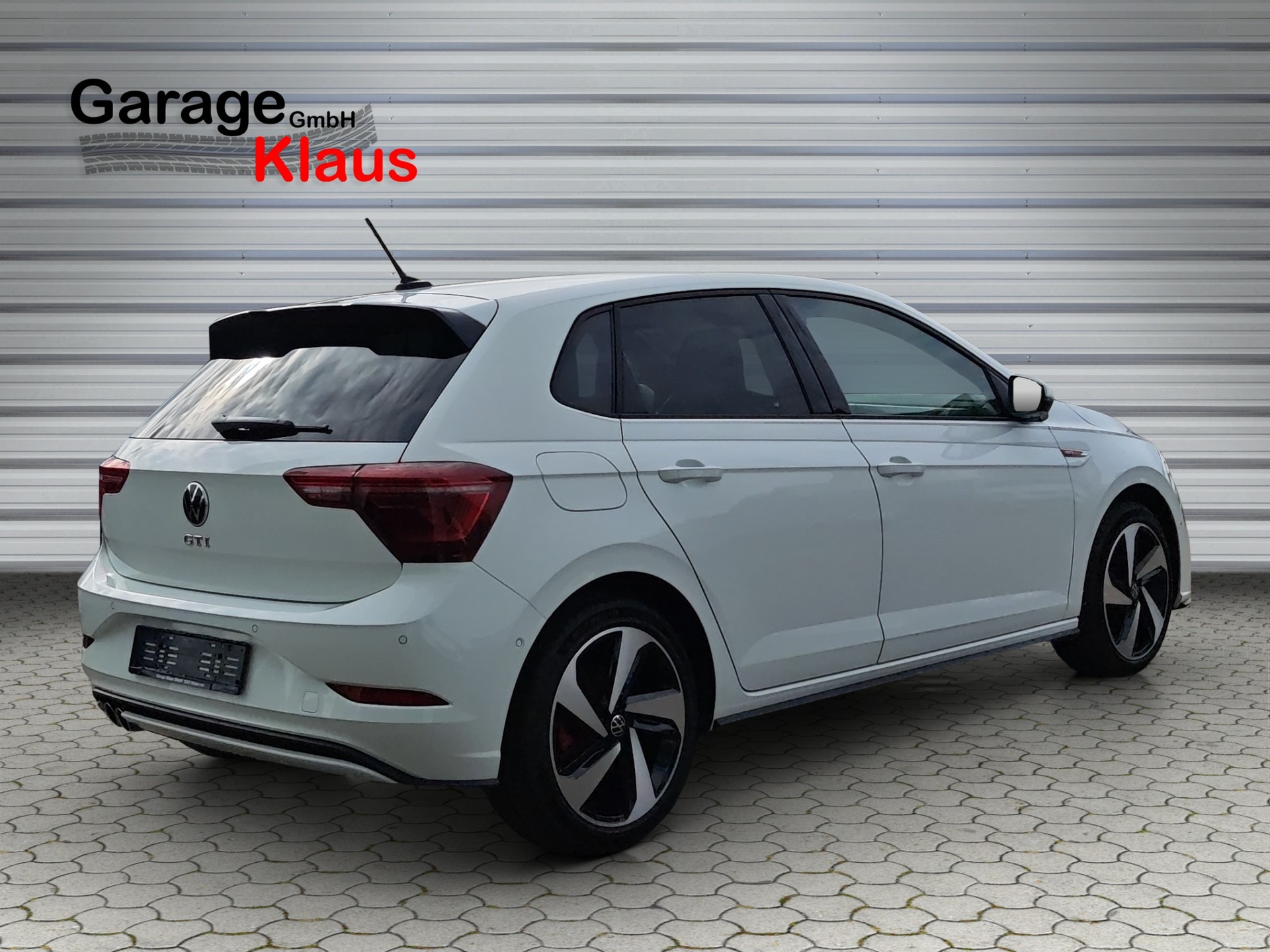 VW Polo 2.0 TSI GTI DSG-image-5