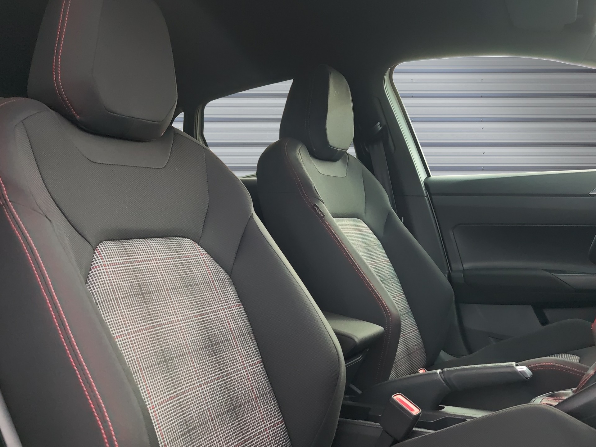 VW Polo 2.0 TSI GTI DSG-image-12
