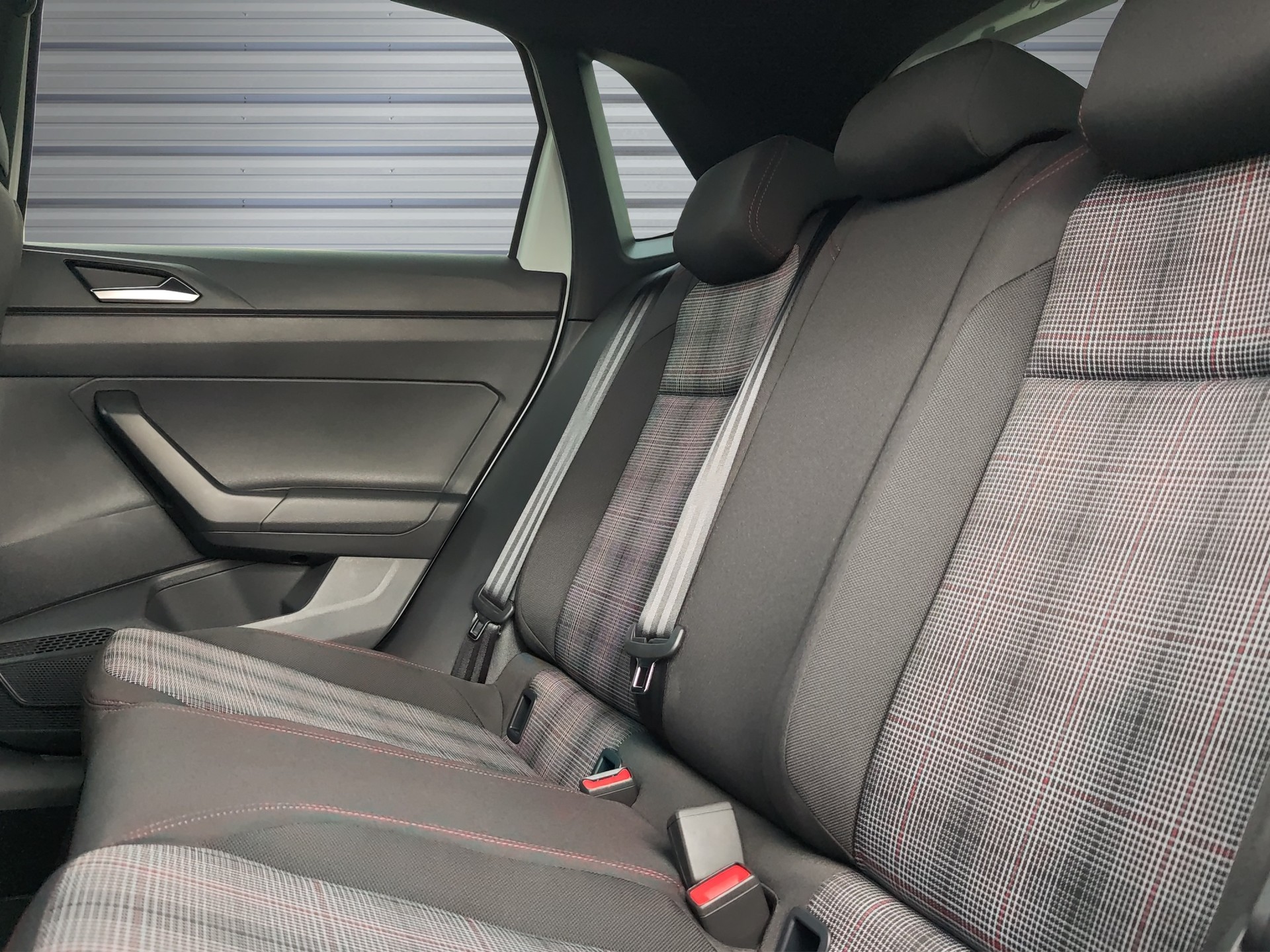 VW Polo 2.0 TSI GTI DSG-image-10
