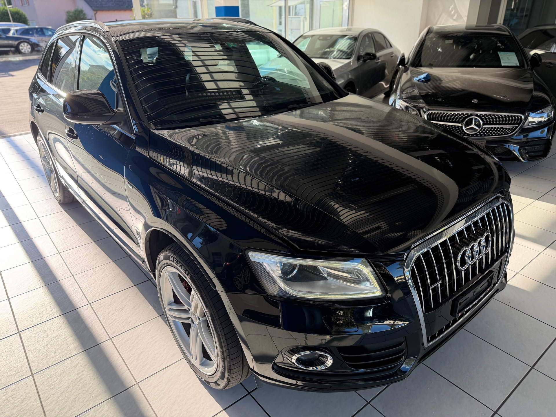 AUDI Q5 3.0 TDI quattro S-tronic S-LINE-image-2