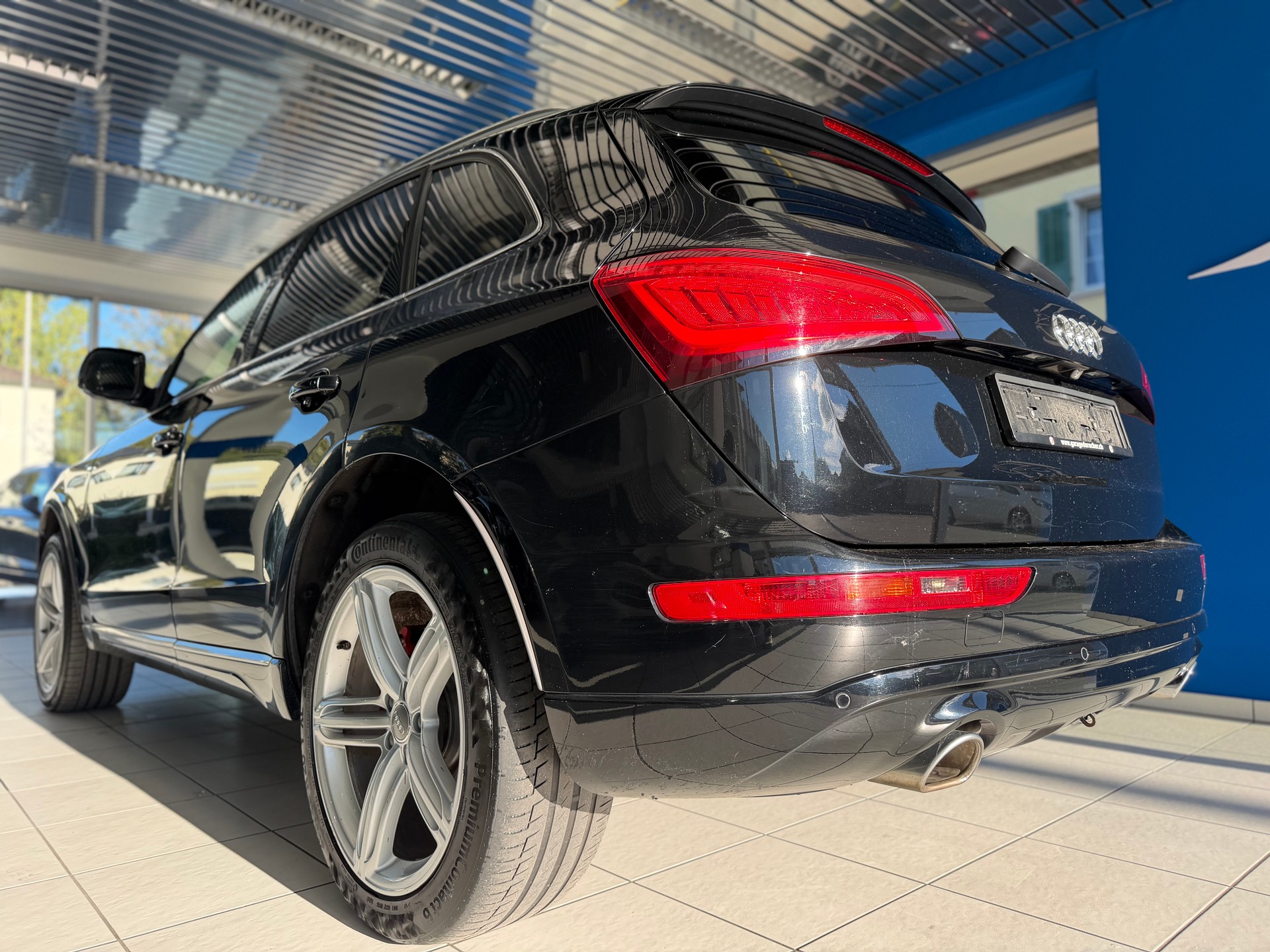 AUDI Q5 3.0 TDI quattro S-tronic S-LINE-image-7