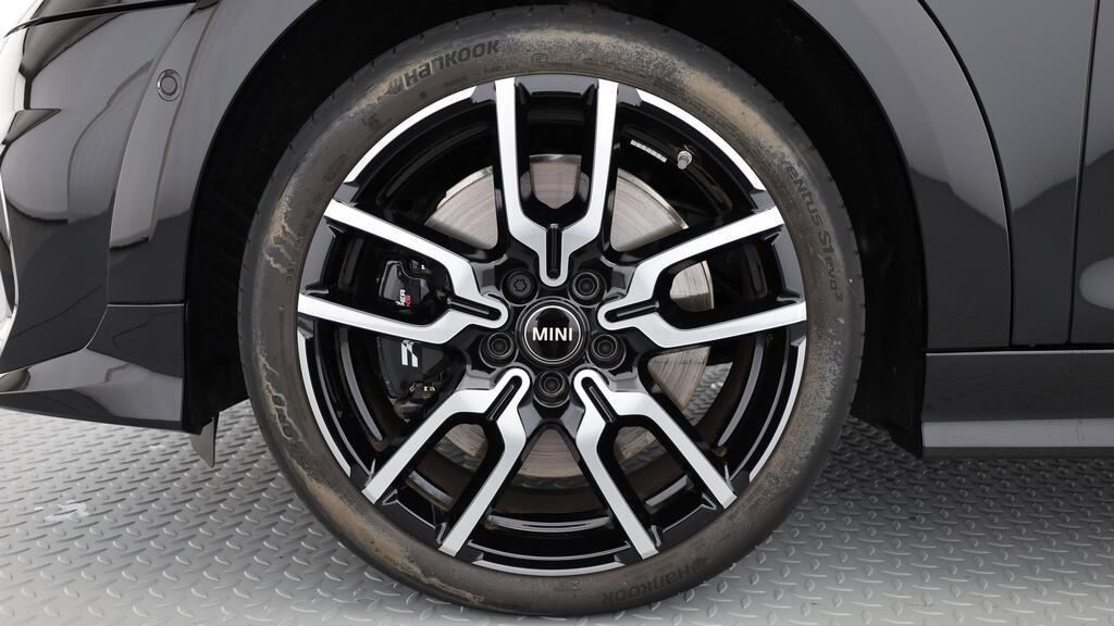 MINI Cooper Cabrio S-image-8