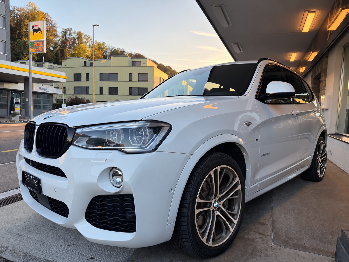 Car photo