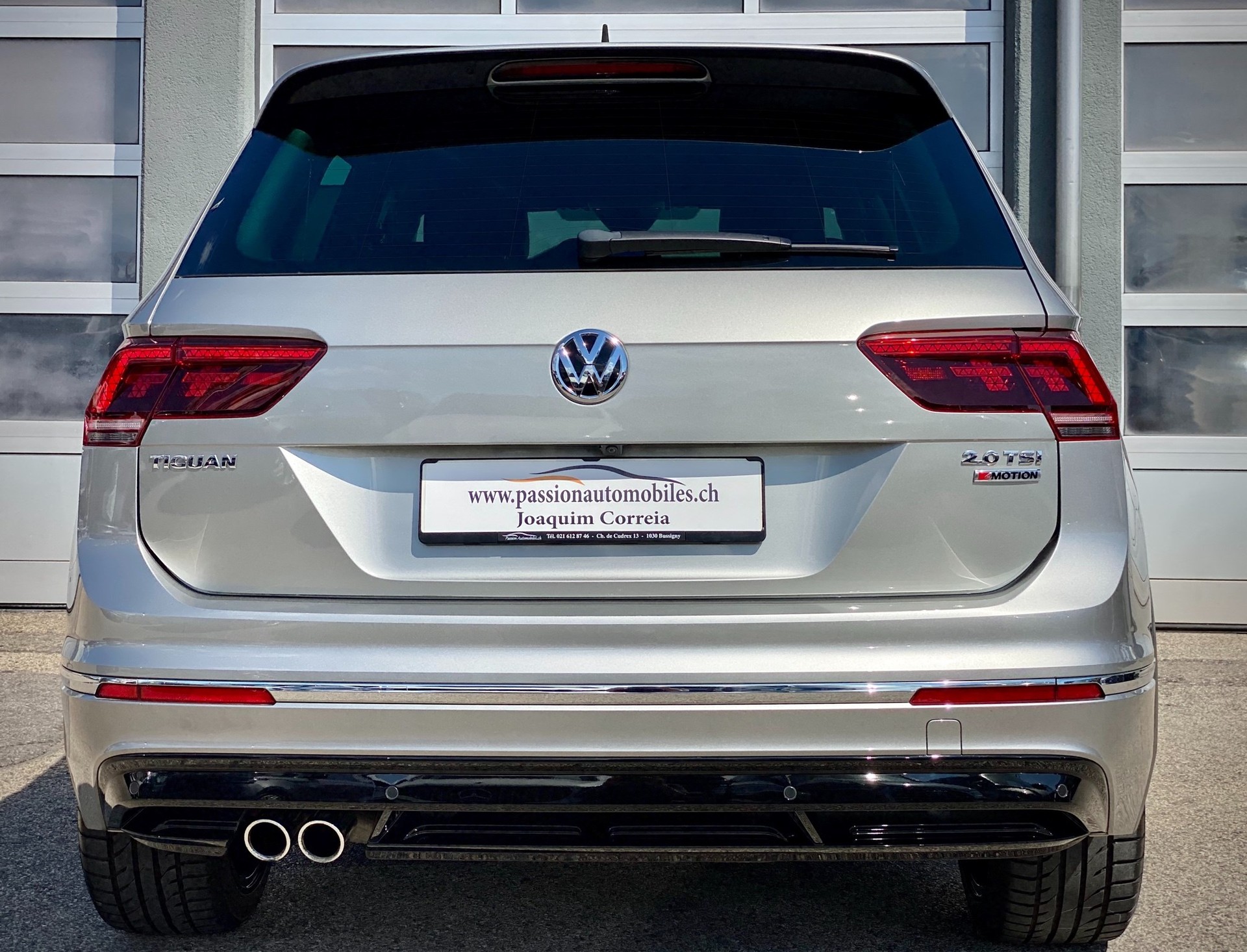 VW Tiguan 2.0TSI Highline R-Line 4Motion DSG - Véhicule Suisse (CH)-image-3