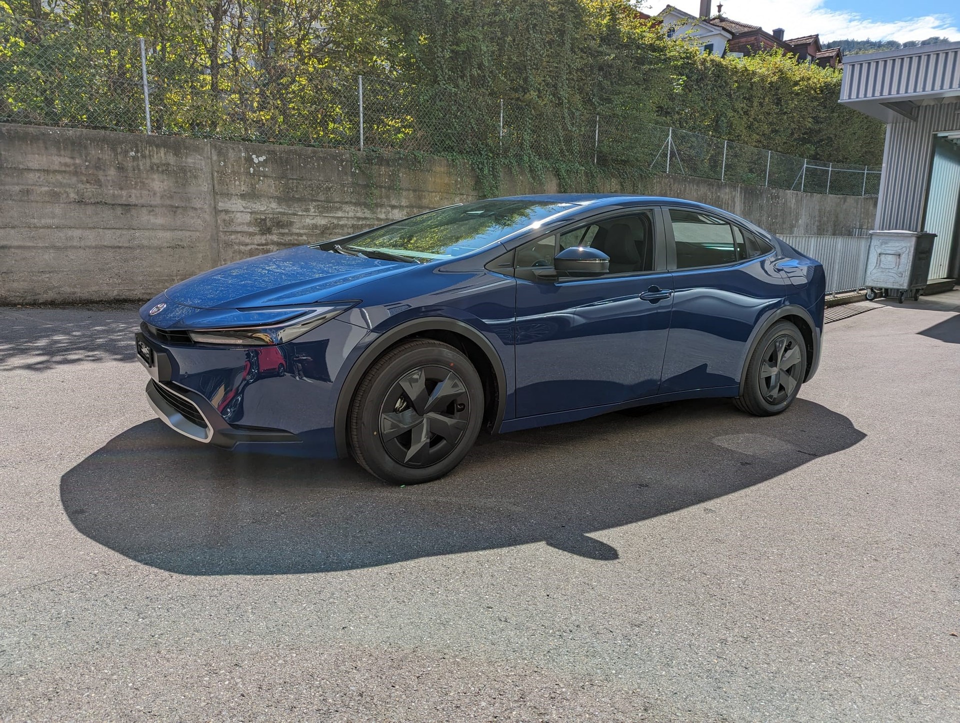 TOYOTA Prius 2.0 VVT-i Plug-in Hybrid Trend-image-8