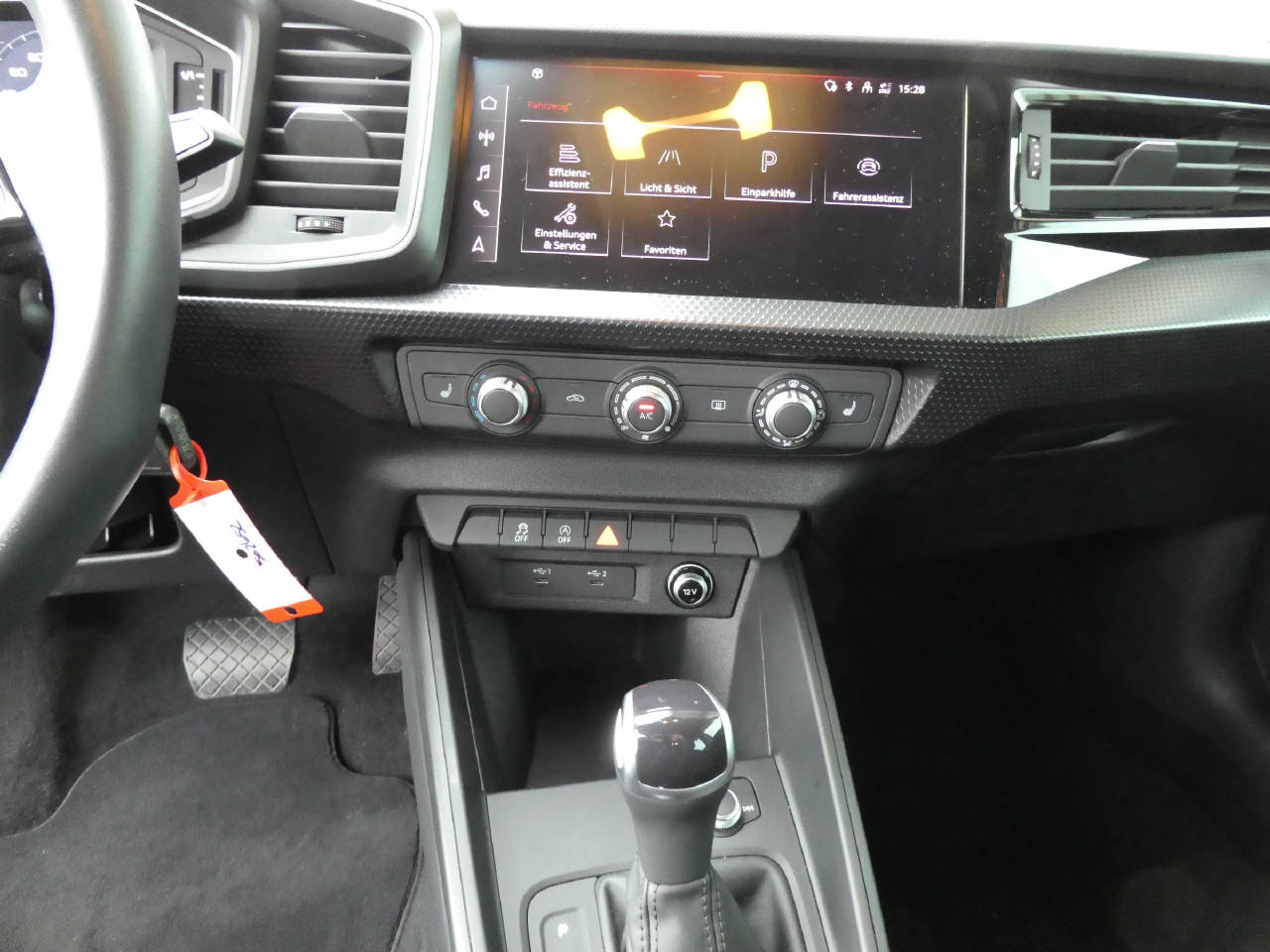 AUDI A1 Sportback 1.0 30 TFSI Advanced Attraction S-Tronic-image-12