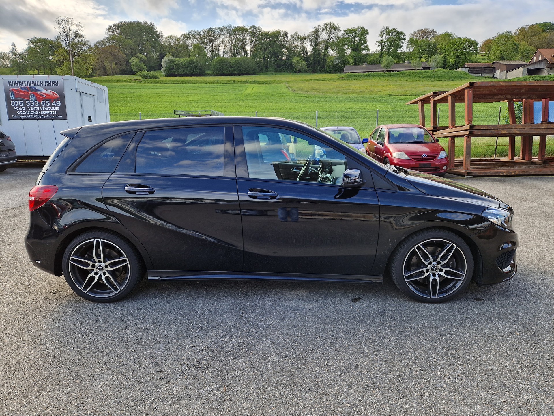 MERCEDES-BENZ B 220 Style 4Matic 7G-DCT-image-11