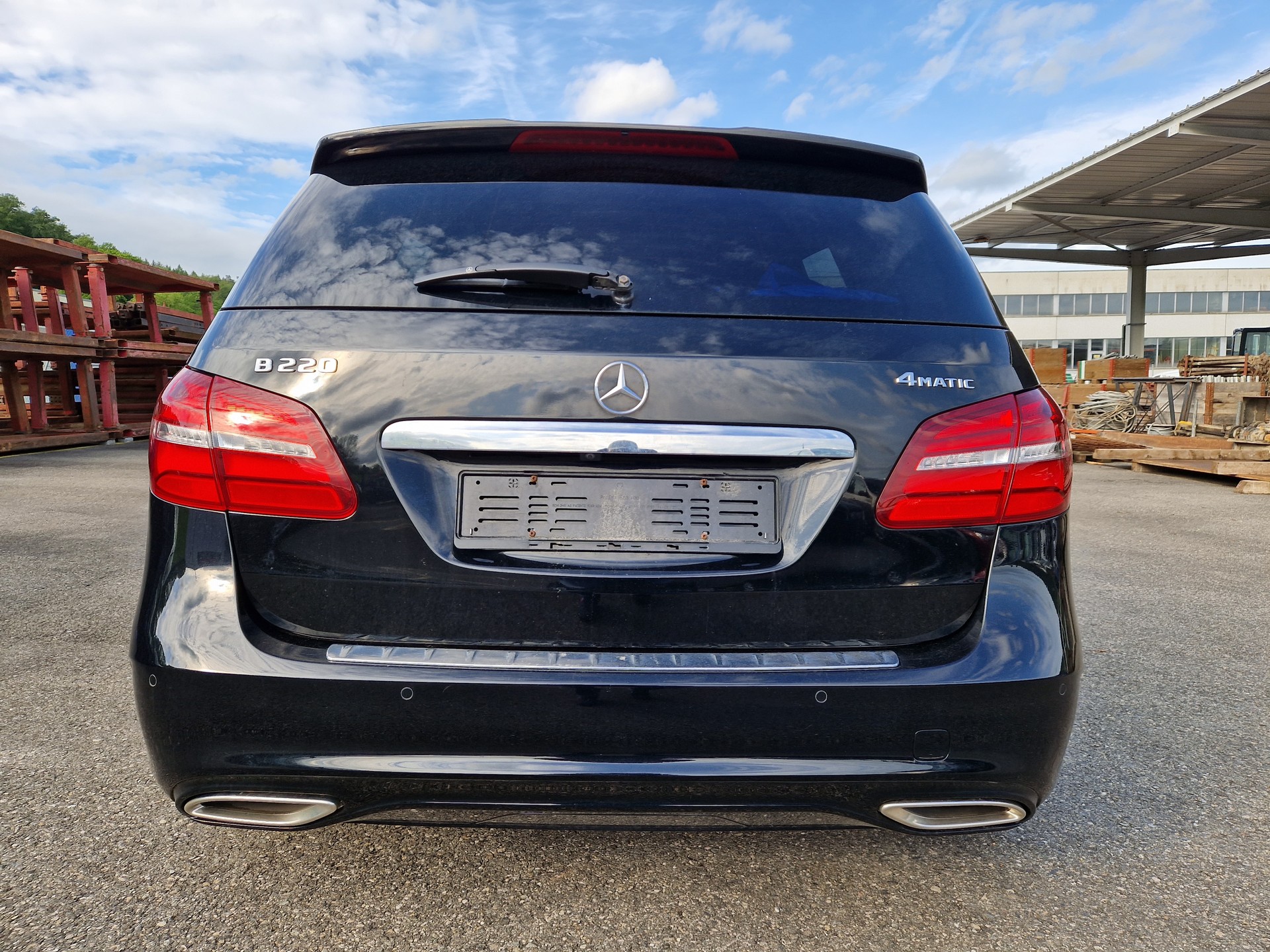 MERCEDES-BENZ B 220 Style 4Matic 7G-DCT-image-8