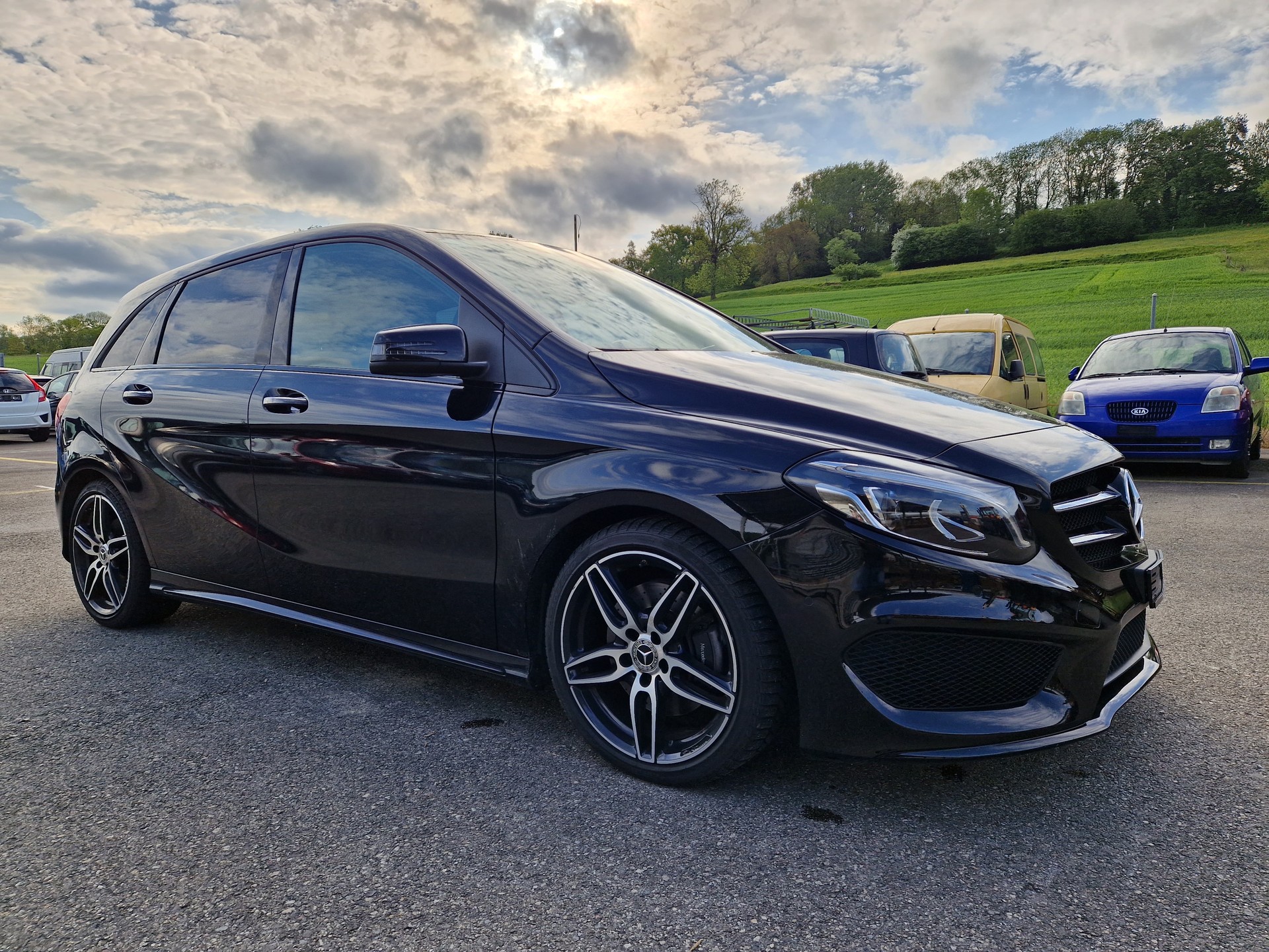 MERCEDES-BENZ B 220 Style 4Matic 7G-DCT-image-9
