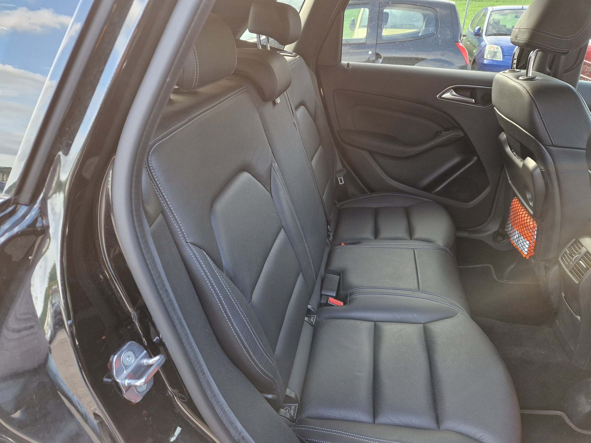 MERCEDES-BENZ B 220 Style 4Matic 7G-DCT-image-5