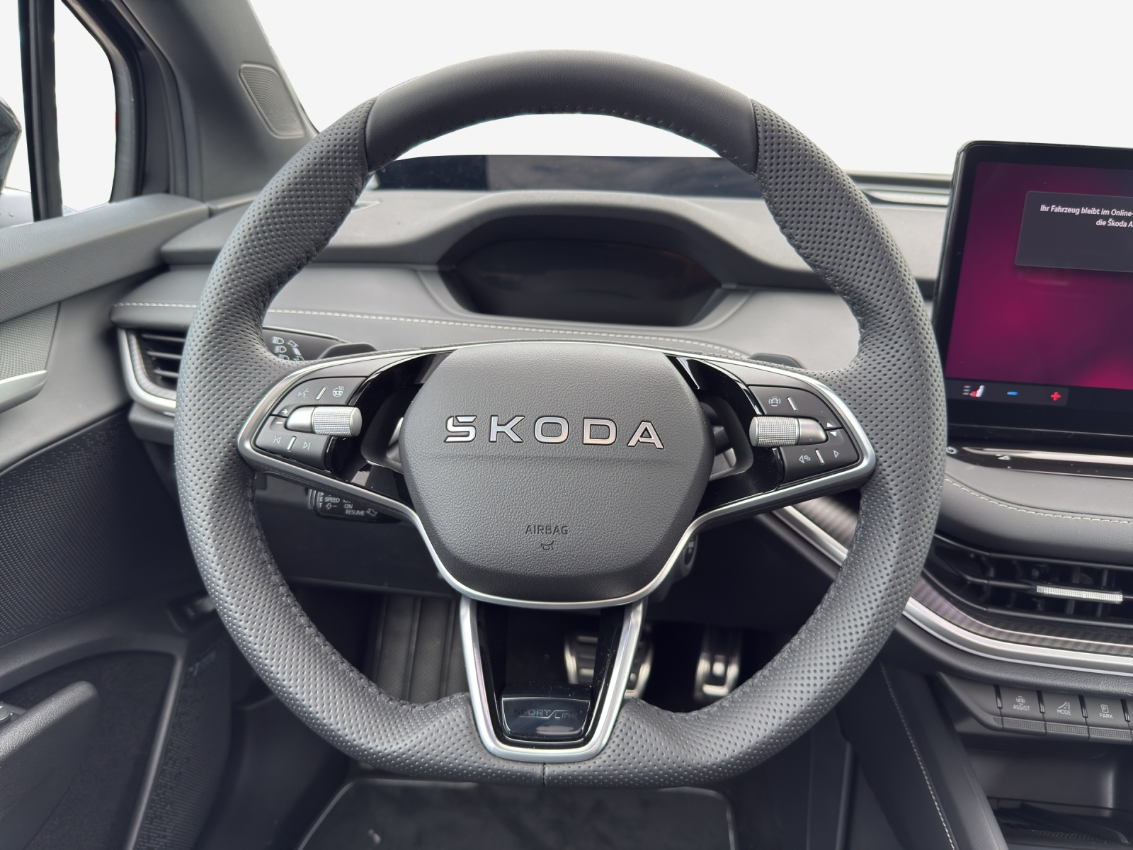 SKODA Enyaq Coupé Sportline 4x4-image-9
