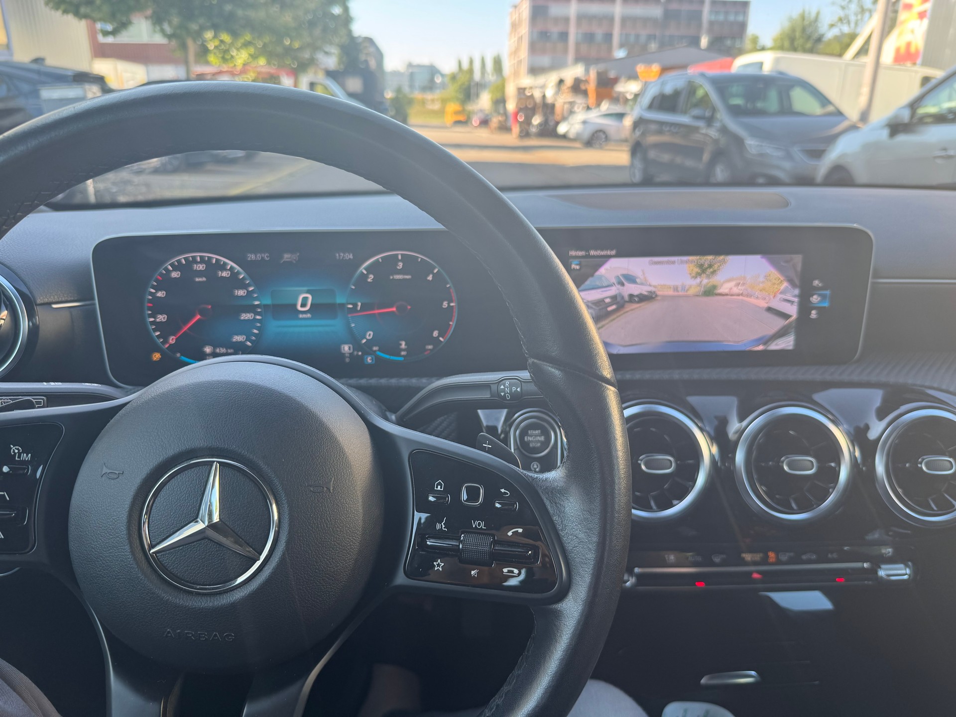 MERCEDES-BENZ A 200 d Style 8G-DCT-image-5