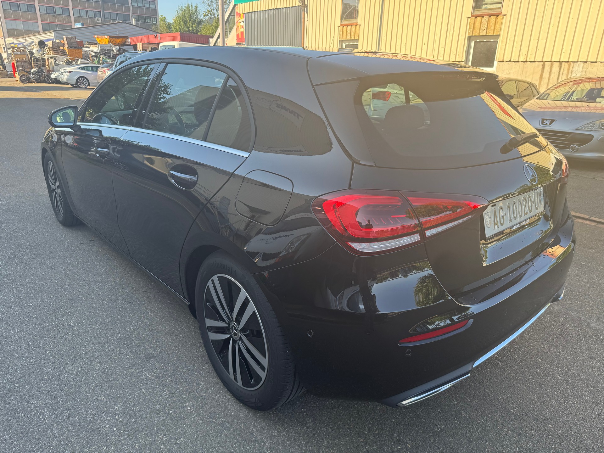 MERCEDES-BENZ A 200 d Style 8G-DCT-image-2