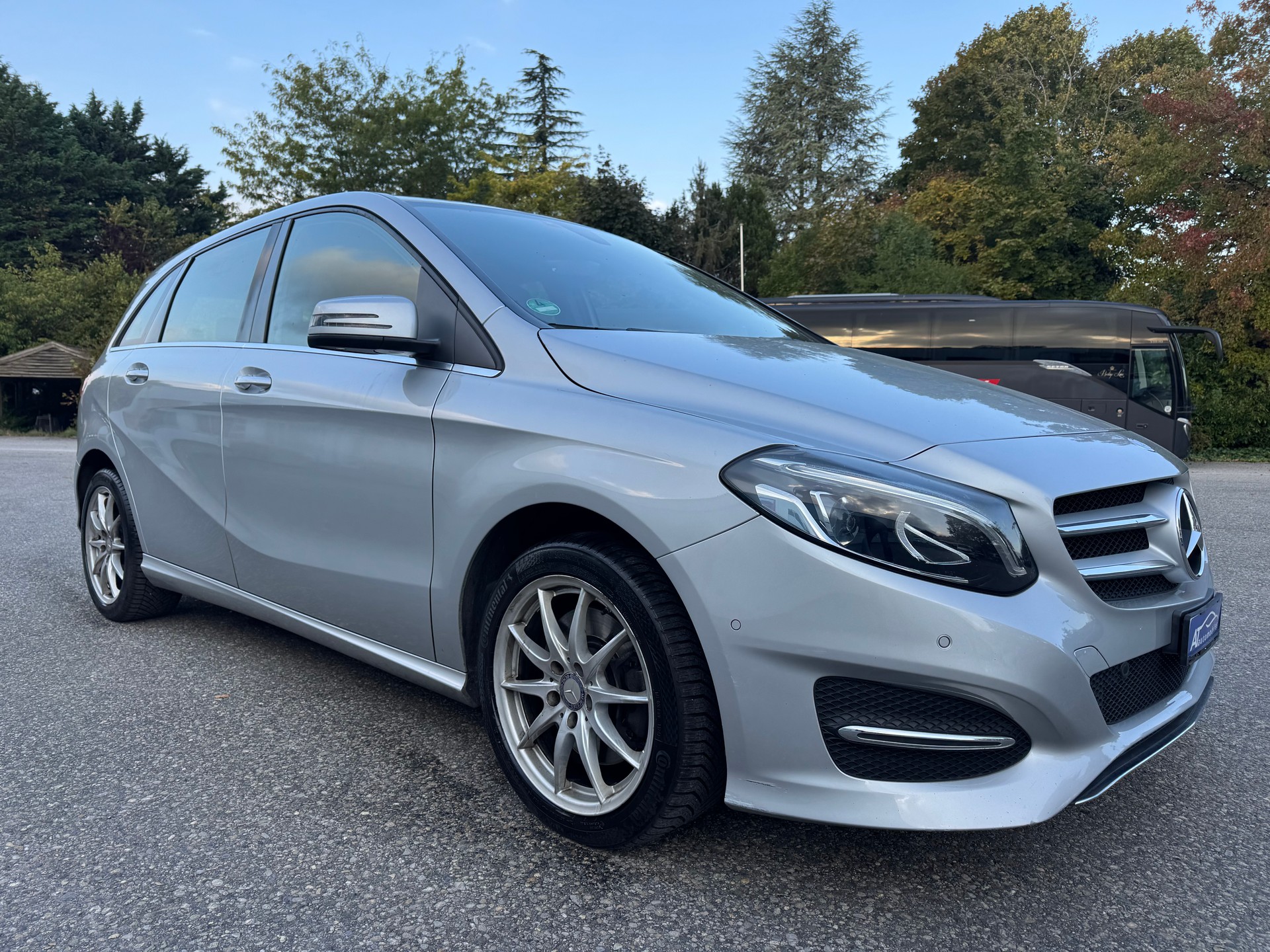 MERCEDES-BENZ B 250 Urban 4Matic 7G-DCT-image-3