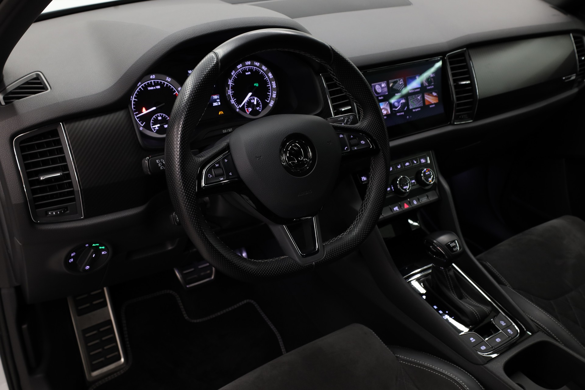 SKODA Kodiaq 2.0 TSI Sportline DSG-image-18