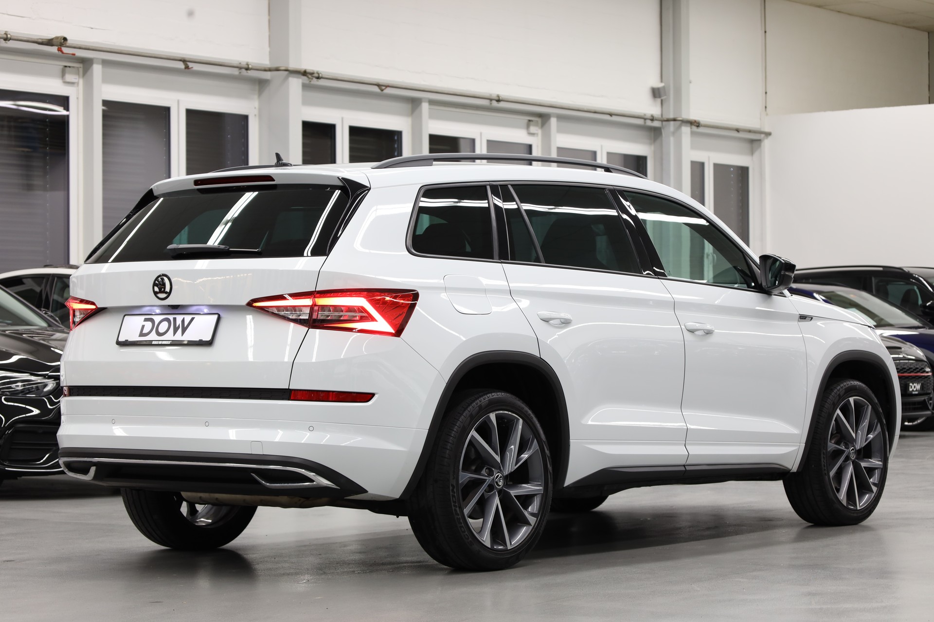 SKODA Kodiaq 2.0 TSI Sportline DSG-image-3