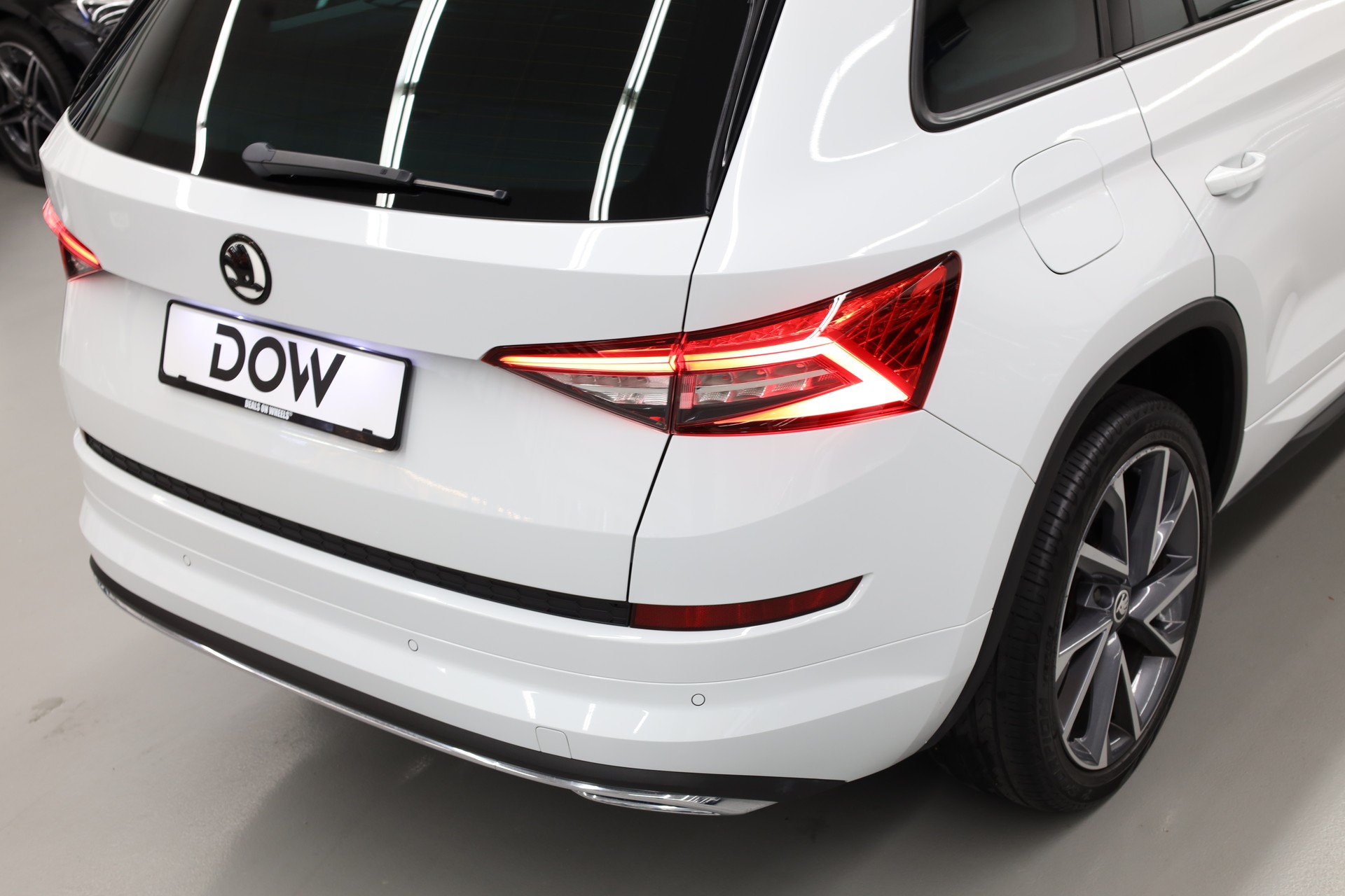 SKODA Kodiaq 2.0 TSI Sportline DSG-image-8