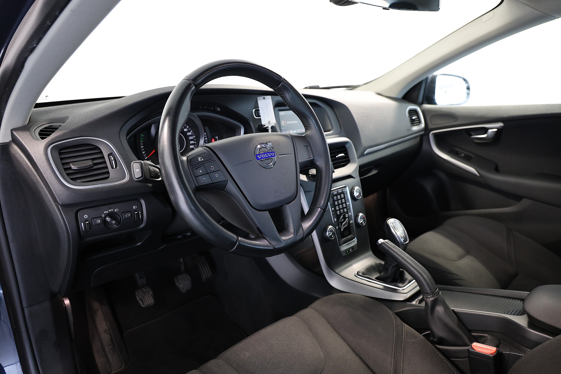 VOLVO V40 T2 Kinetic-image-7