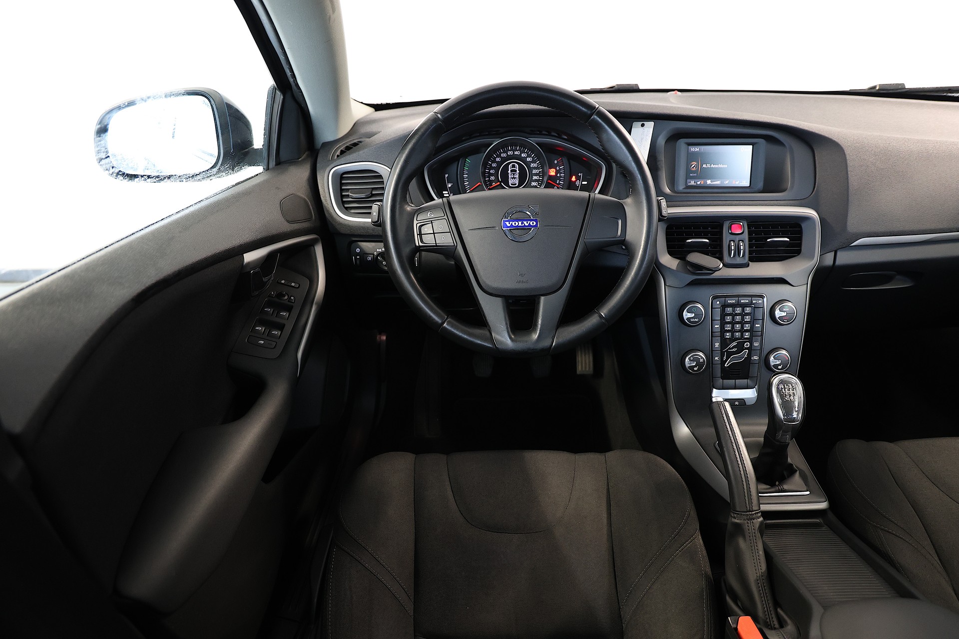 VOLVO V40 T2 Kinetic-image-8