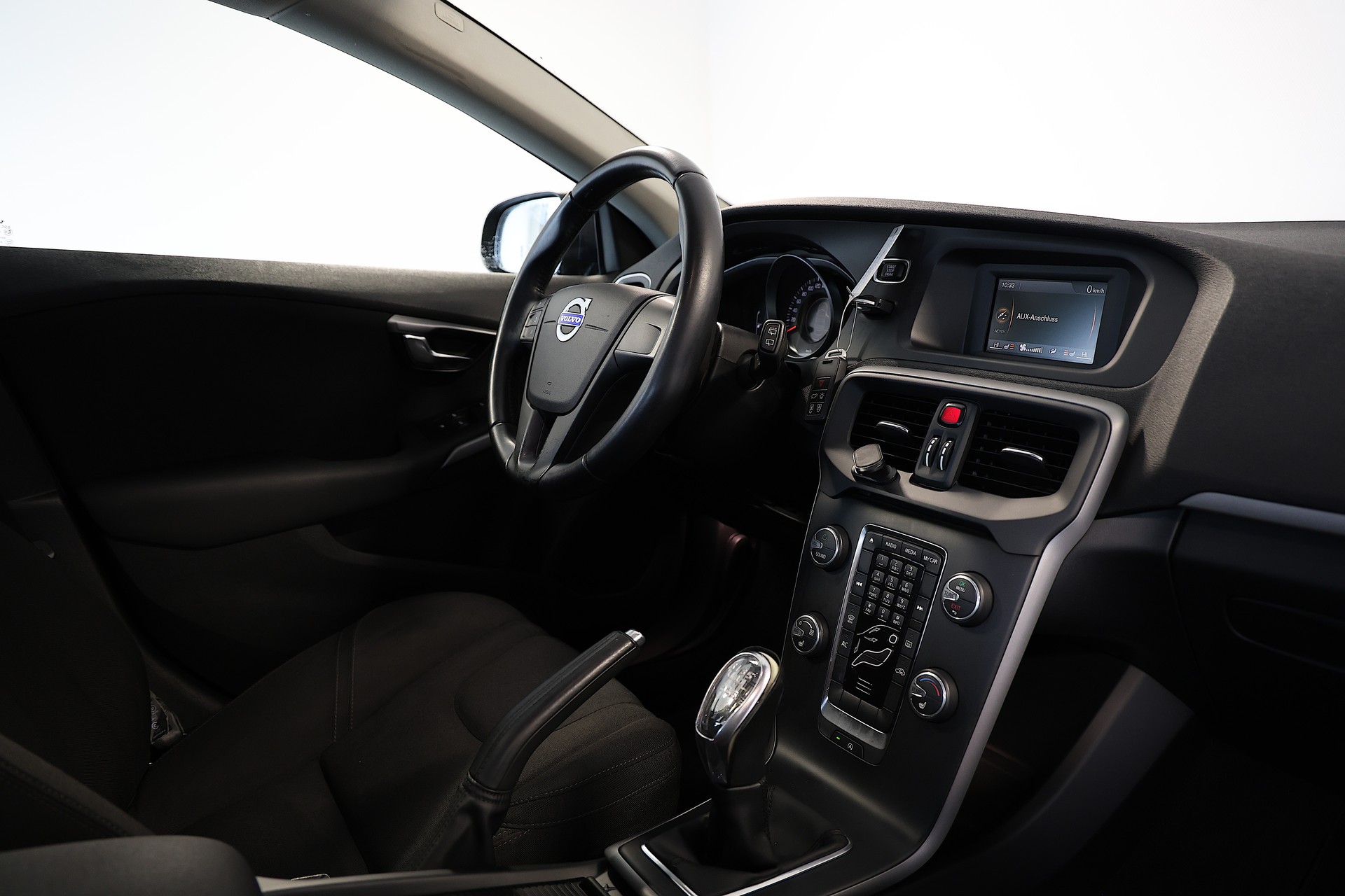 VOLVO V40 T2 Kinetic-image-12