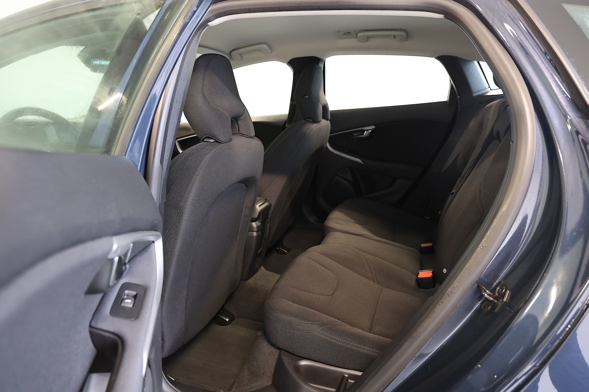 VOLVO V40 T2 Kinetic-image-14