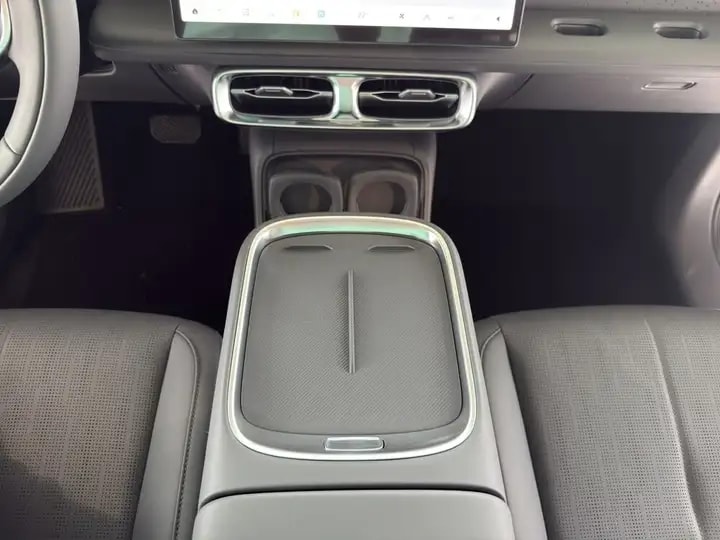 LEAPMOTOR B10 Design Pro Max-image-25