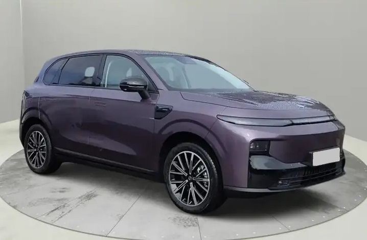 LEAPMOTOR B10 Design
