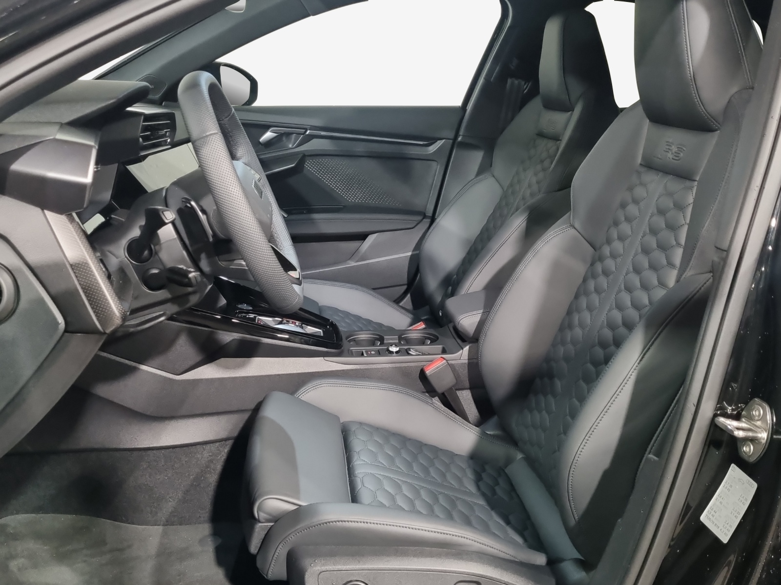 AUDI RS3 Sportback 2.5 TSI quattro S-tronic-image-7
