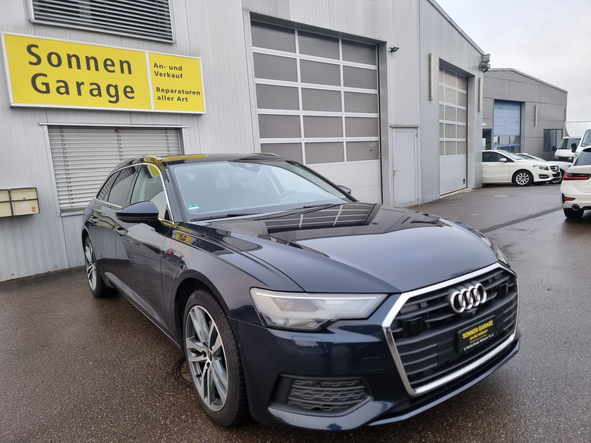 AUDI A6 Avant 40TDI Attraction S-tronic-image-2