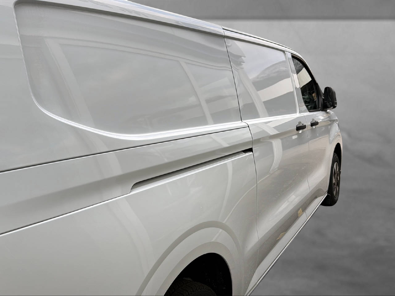 FORD E-Transit C Van 340 L2 Trend-image-8