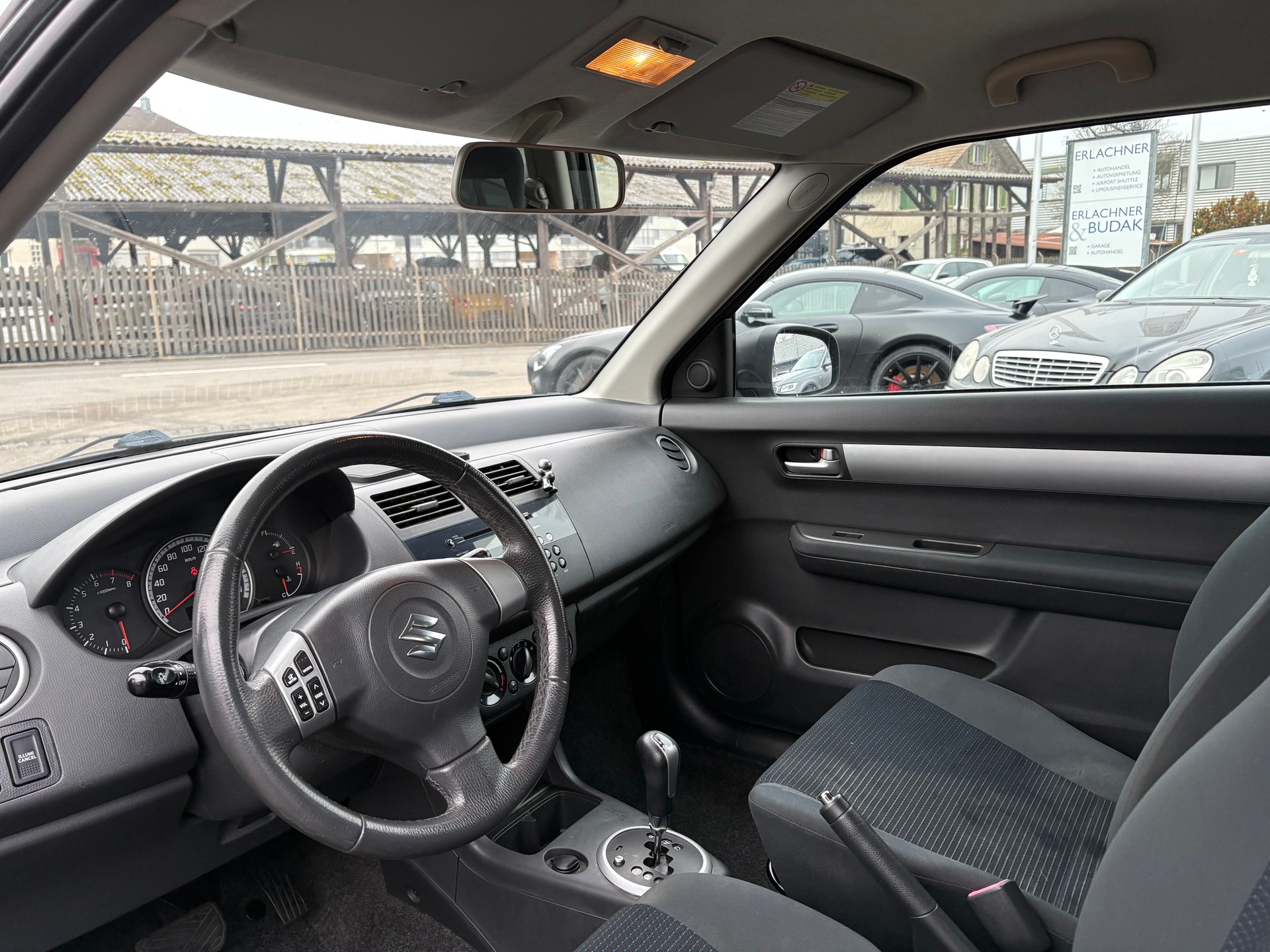 SUZUKI Swift 1.3i 16V GL-image-7