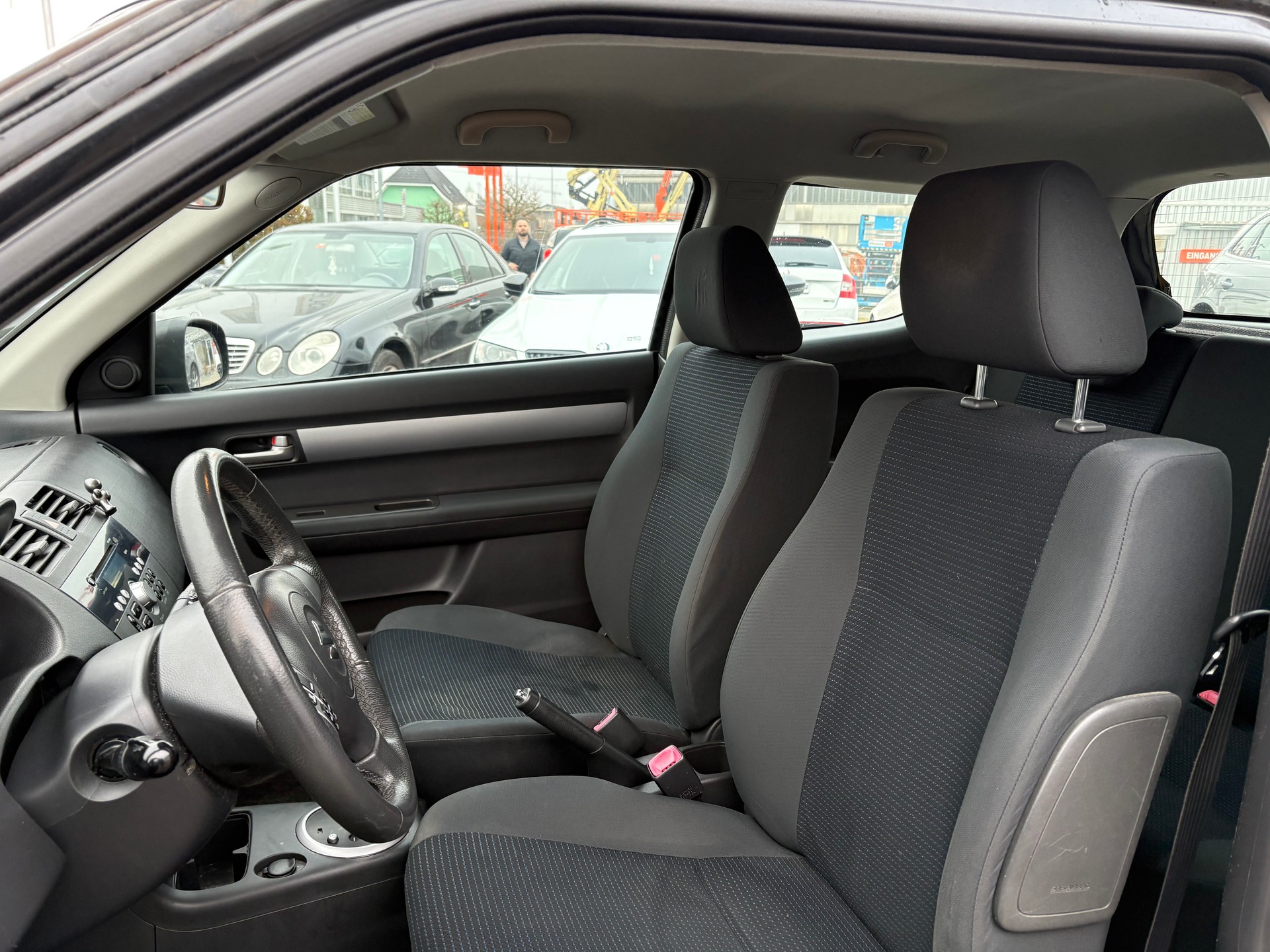 SUZUKI Swift 1.3i 16V GL-image-9
