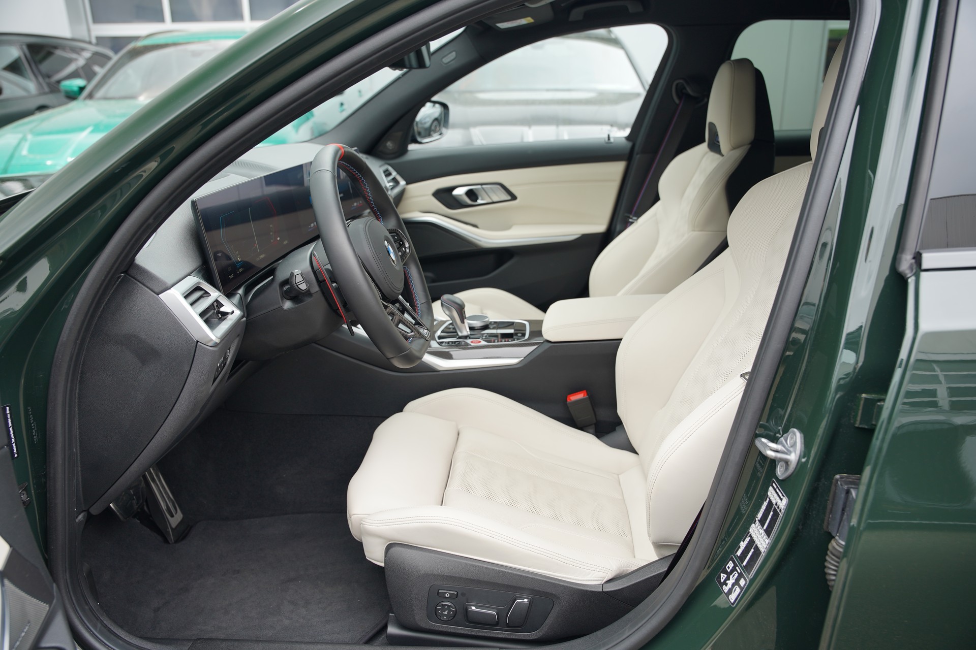 BMW M3 Touring xDrive Competition M LCI Brewster Green-image-8