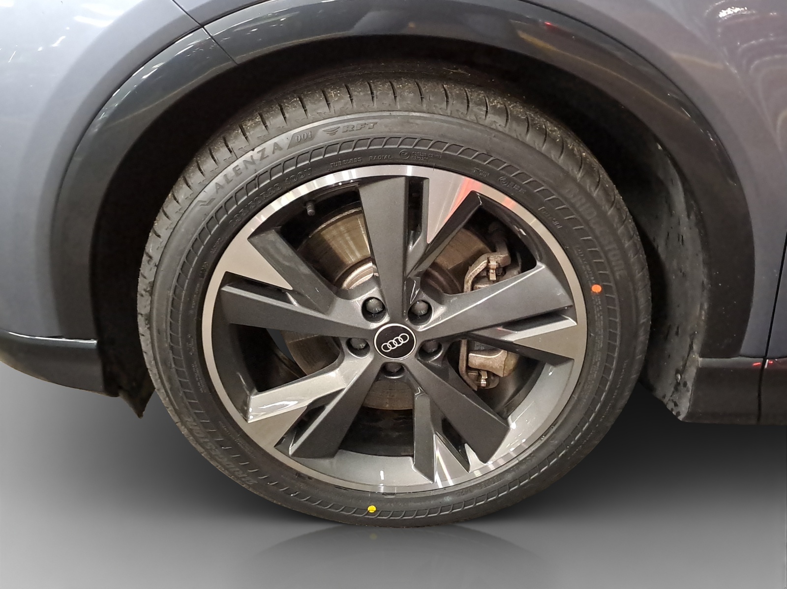 AUDI Q4 e-tron 50 quattro-image-14