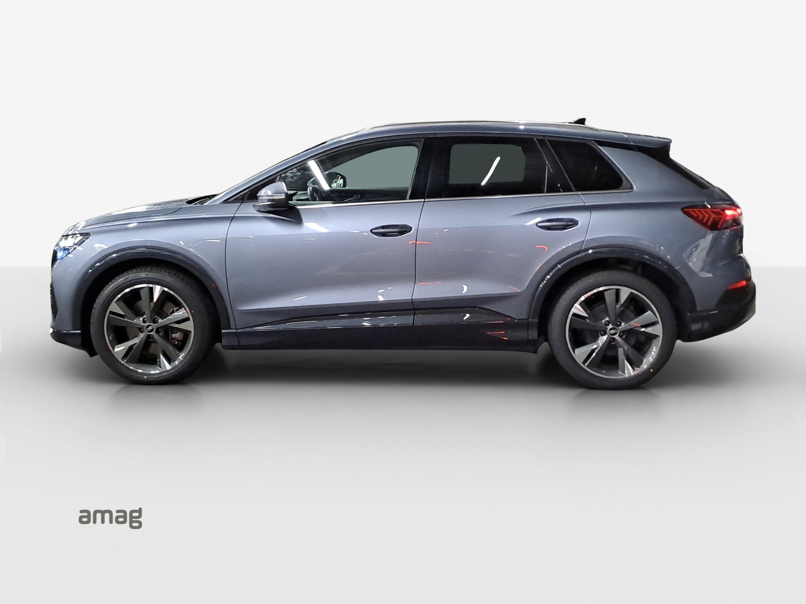 AUDI Q4 e-tron 50 quattro-image-2