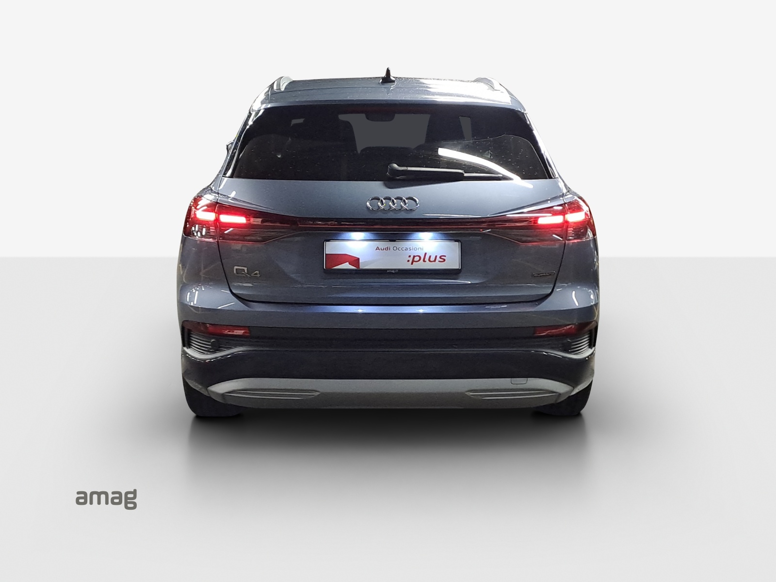 AUDI Q4 e-tron 50 quattro-image-4