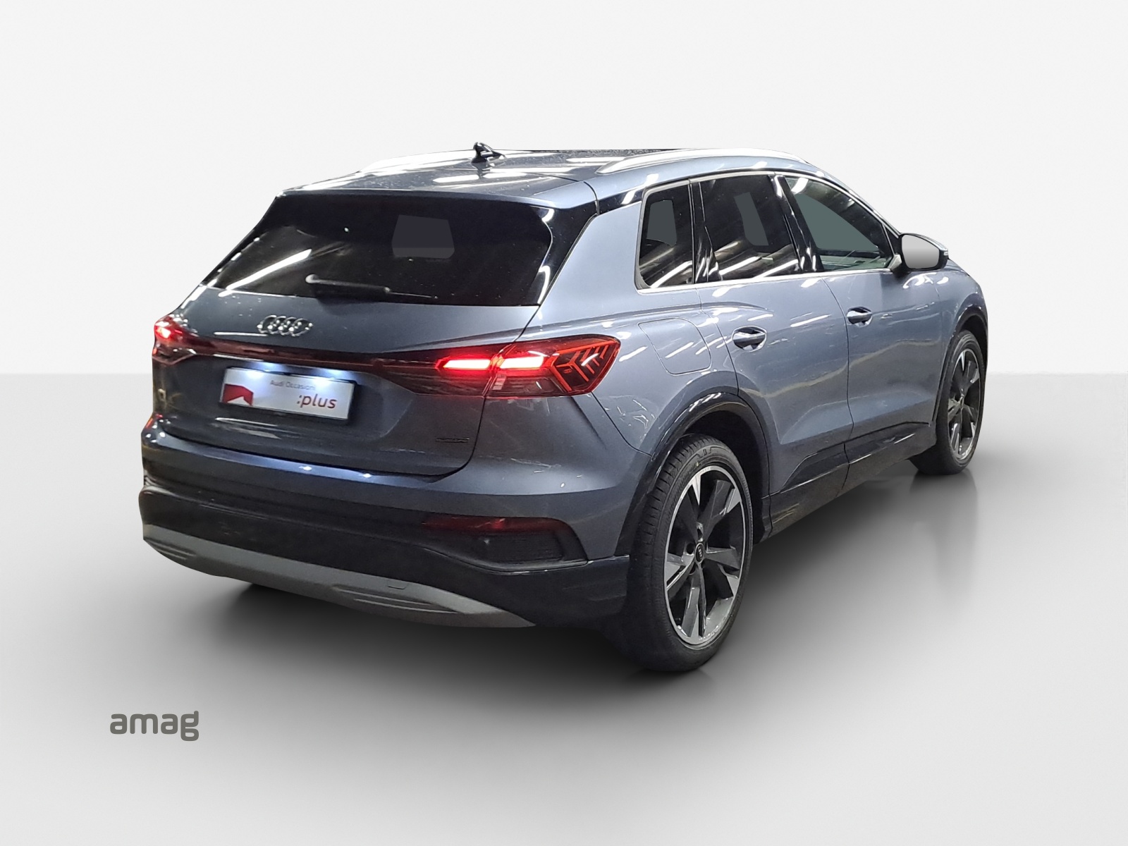 AUDI Q4 e-tron 50 quattro-image-5
