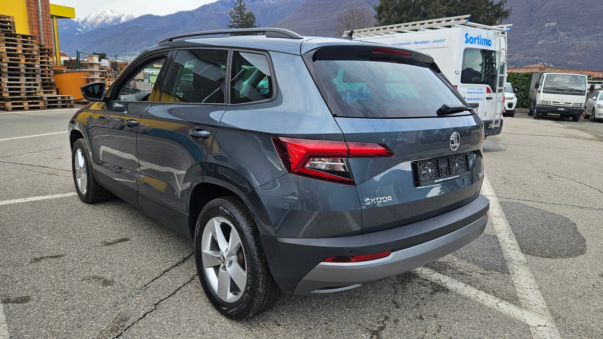 SKODA Karoq 2.0 TDI CR Ambition 4x4 DSG-image-4