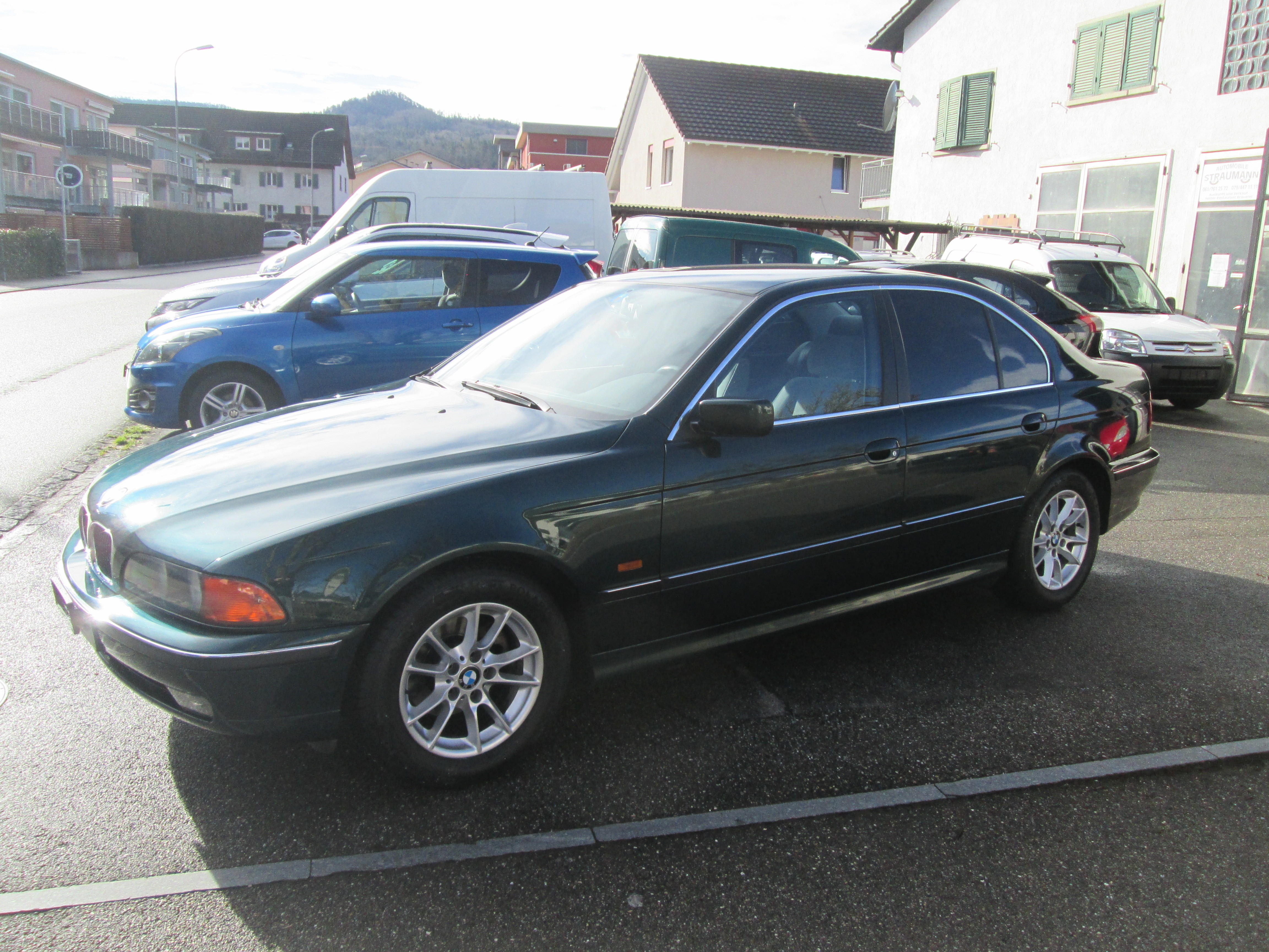 Car photo