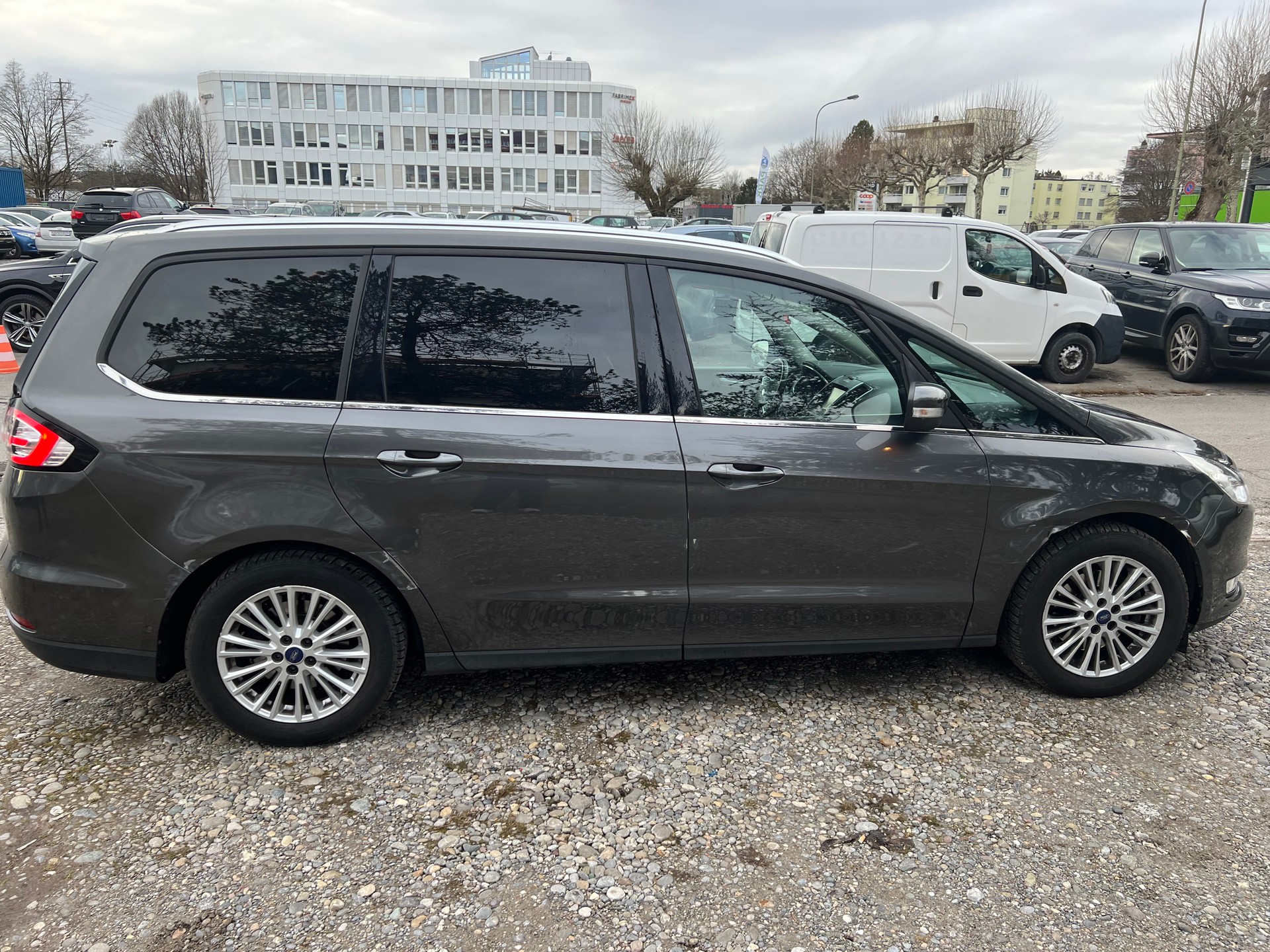 FORD Galaxy 2.0 TDCi Titanium AWD PowerShift-image-8