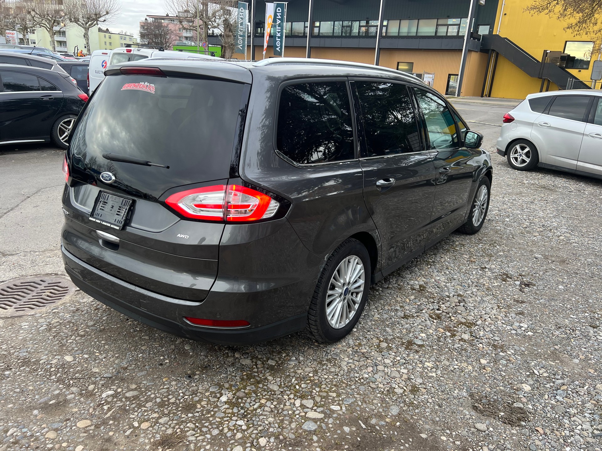 FORD Galaxy 2.0 TDCi Titanium AWD PowerShift-image-7
