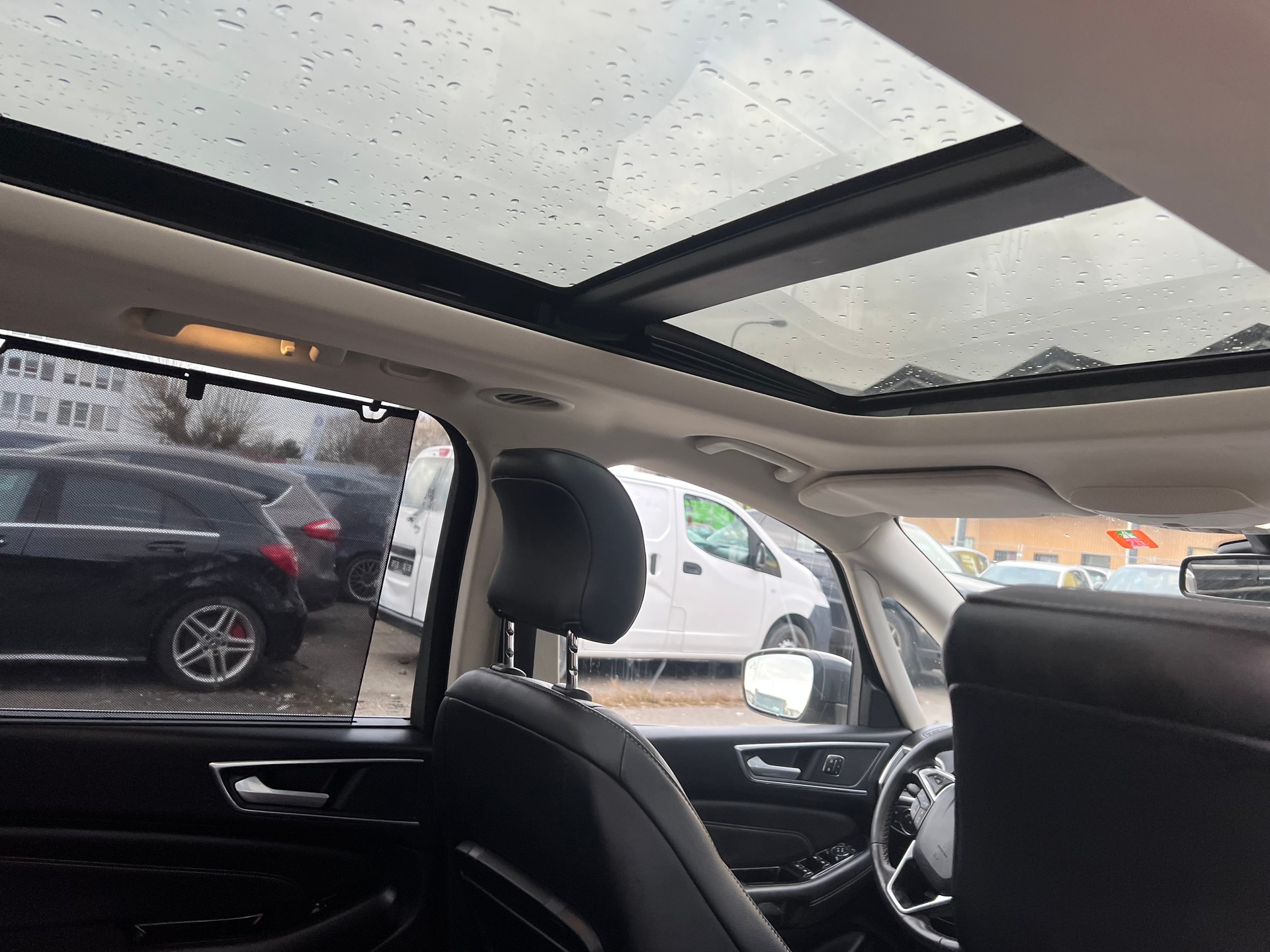 FORD Galaxy 2.0 TDCi Titanium AWD PowerShift-image-11