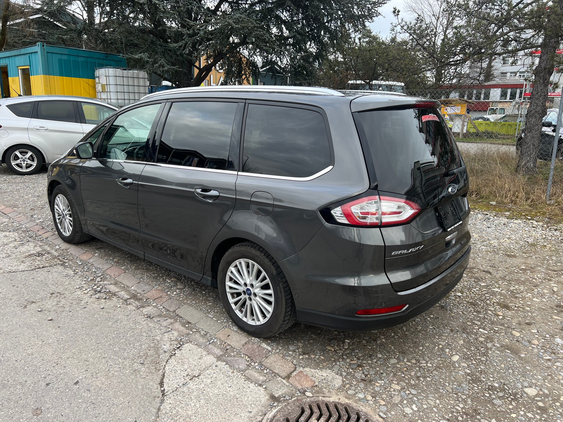 FORD Galaxy 2.0 TDCi Titanium AWD PowerShift-image-4