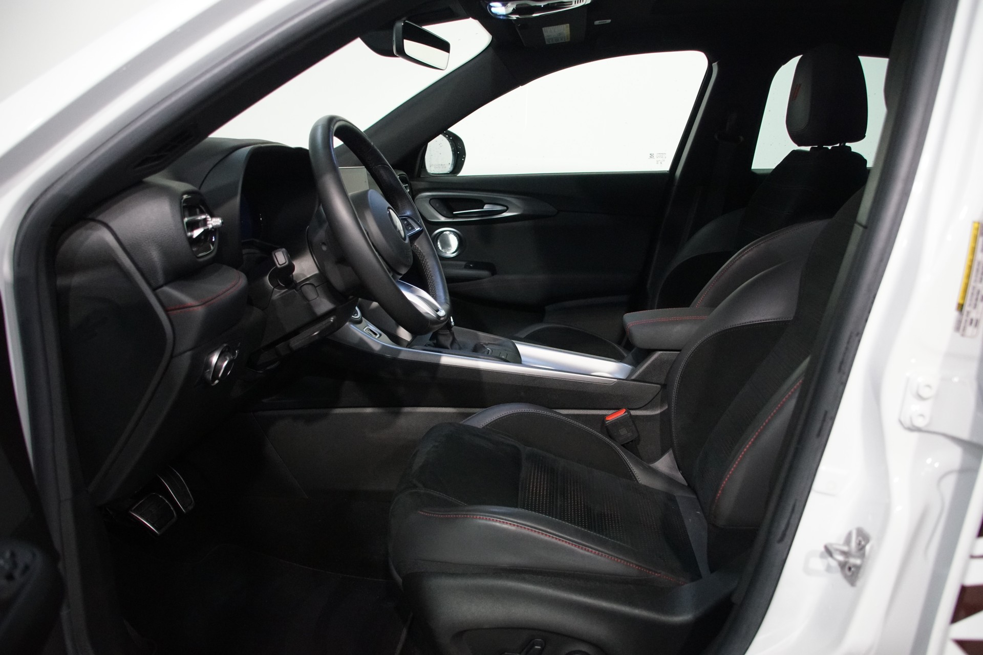 DODGE Hornet GT Plus 4x4 2.0 272PS-image-11