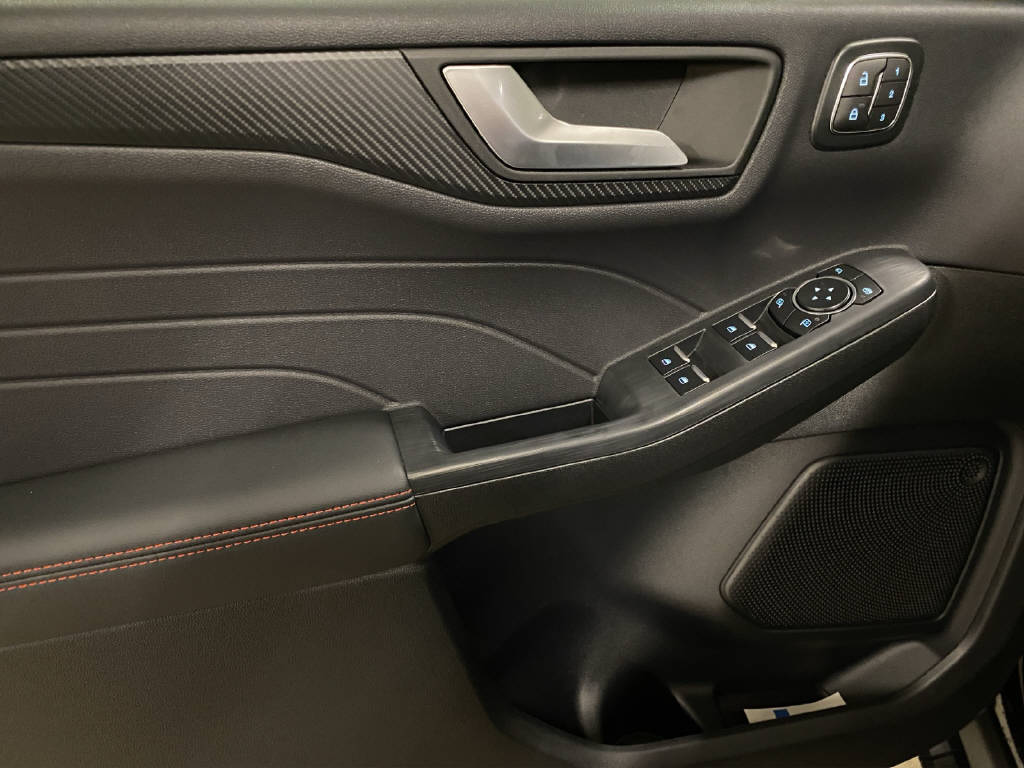 FORD Kuga 2.5 Hybrid ST-Line X 4x4-image-11