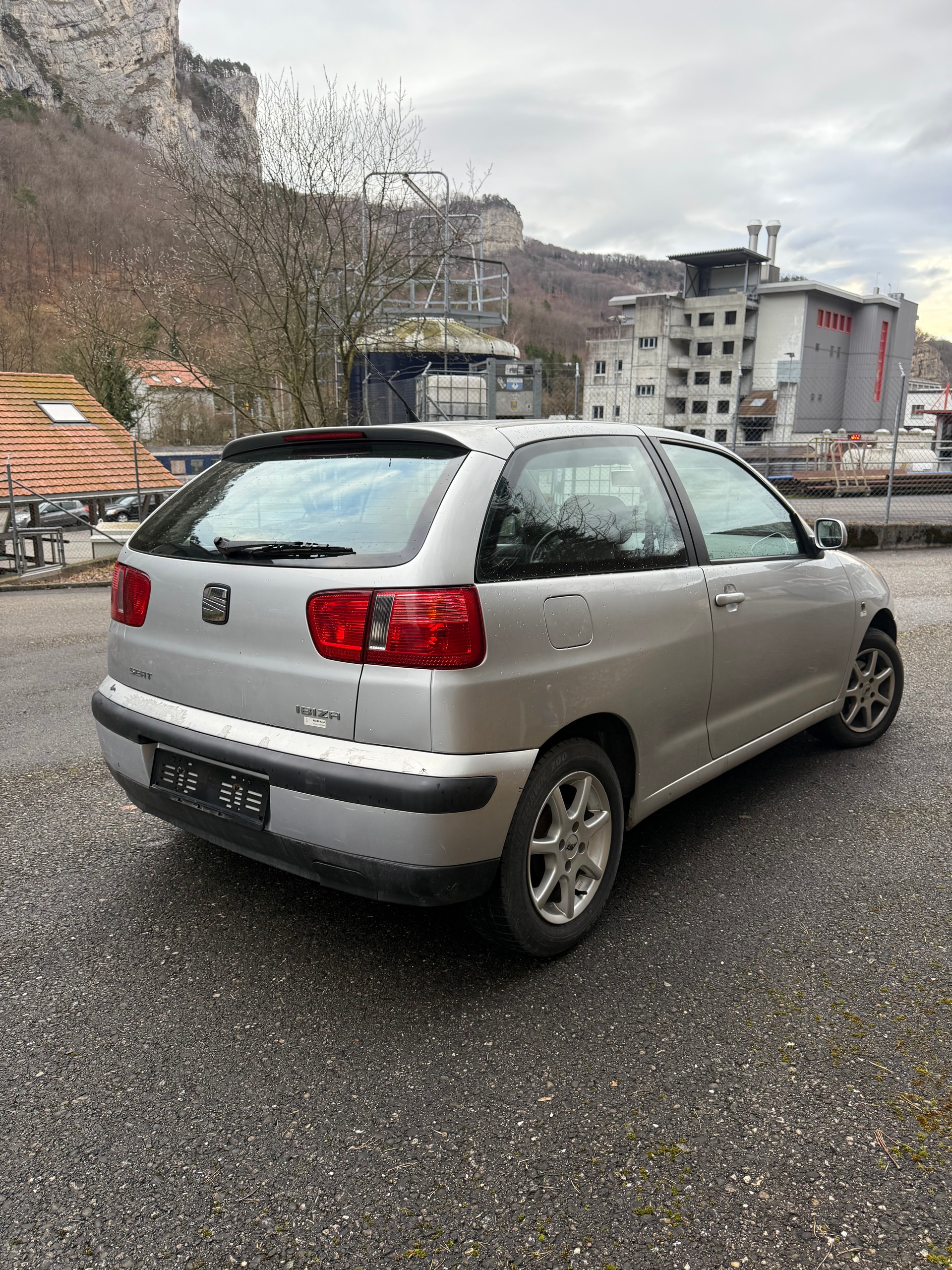 SEAT Ibiza 1.6 Stella A-image-2