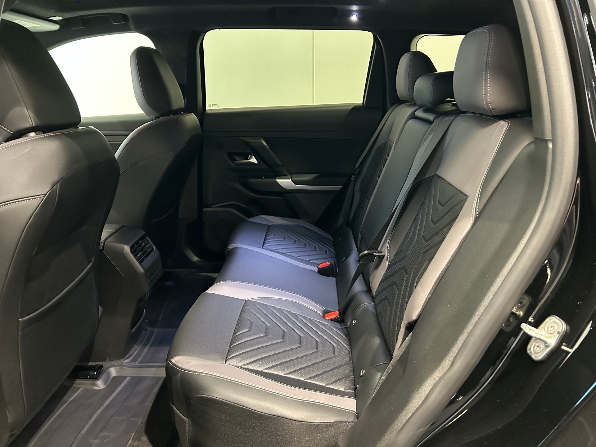 JEEP Compass Elektro 74kWh First Edition-image-13